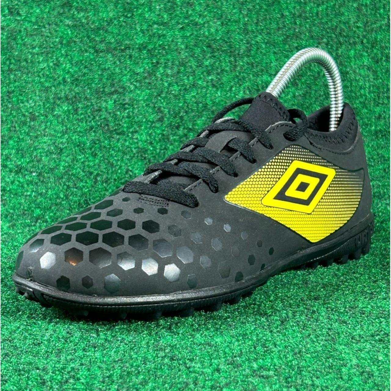 Umbro ux clearance accuro ii