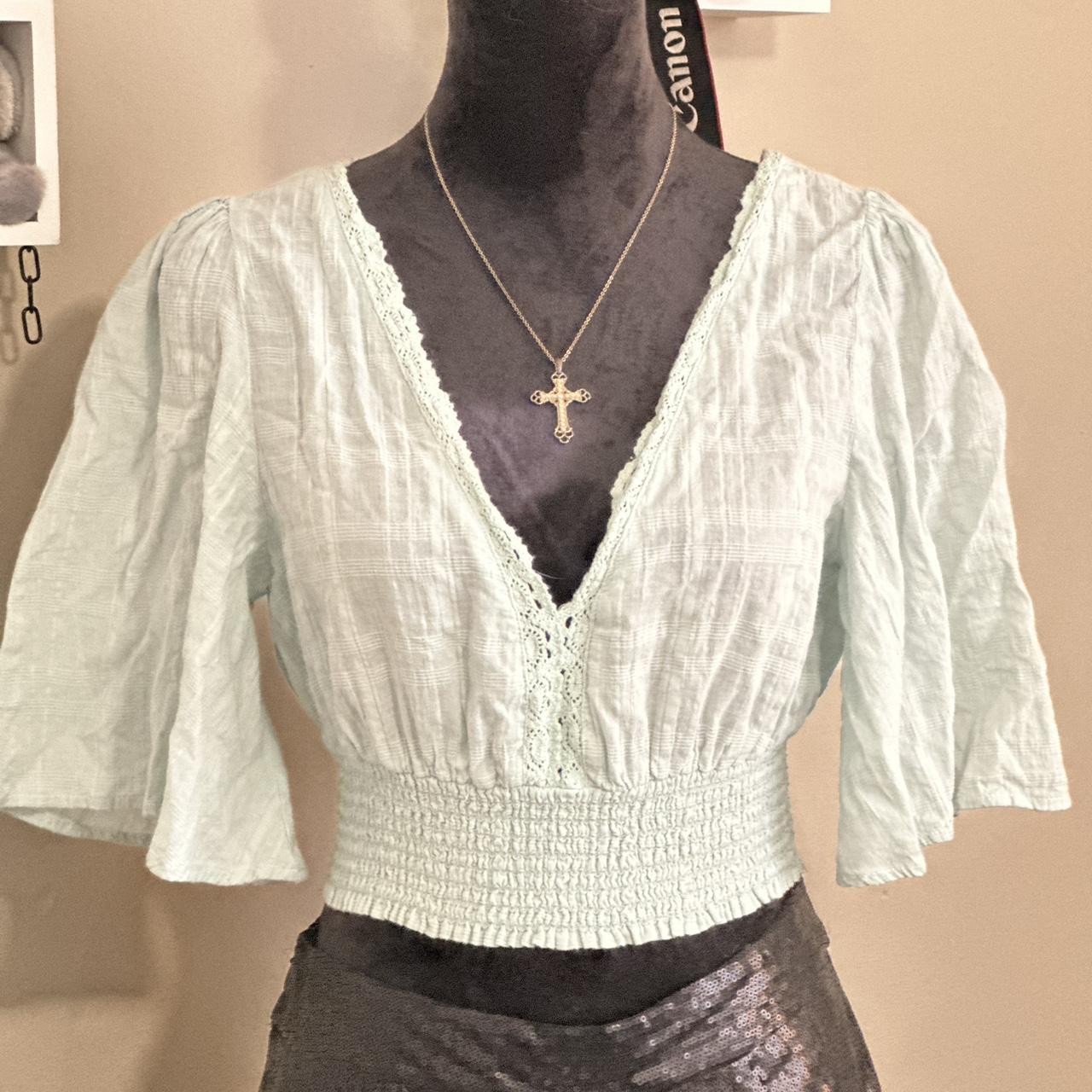 item listed by dapperandivine