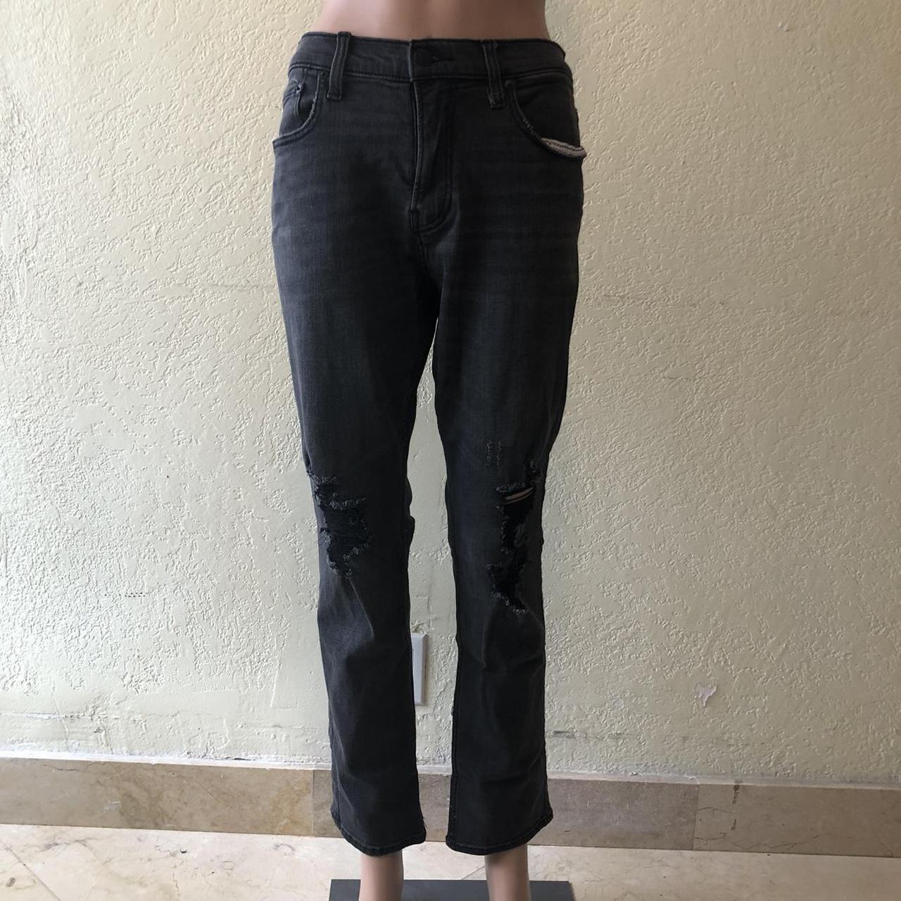 Black ripped hotsell jeans womens hollister