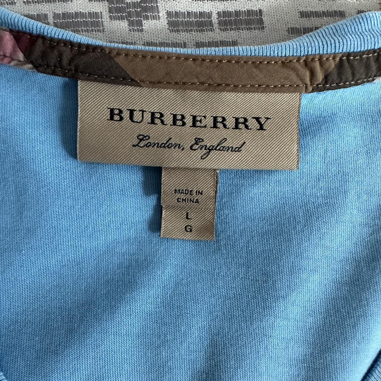 Burberry v-neck tee - Depop