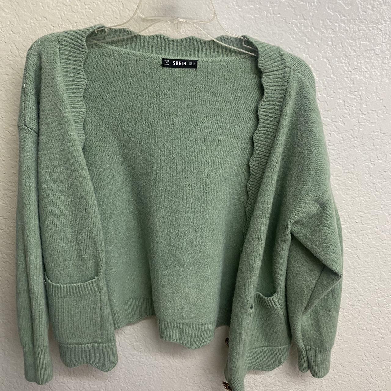 item listed by seleniteles