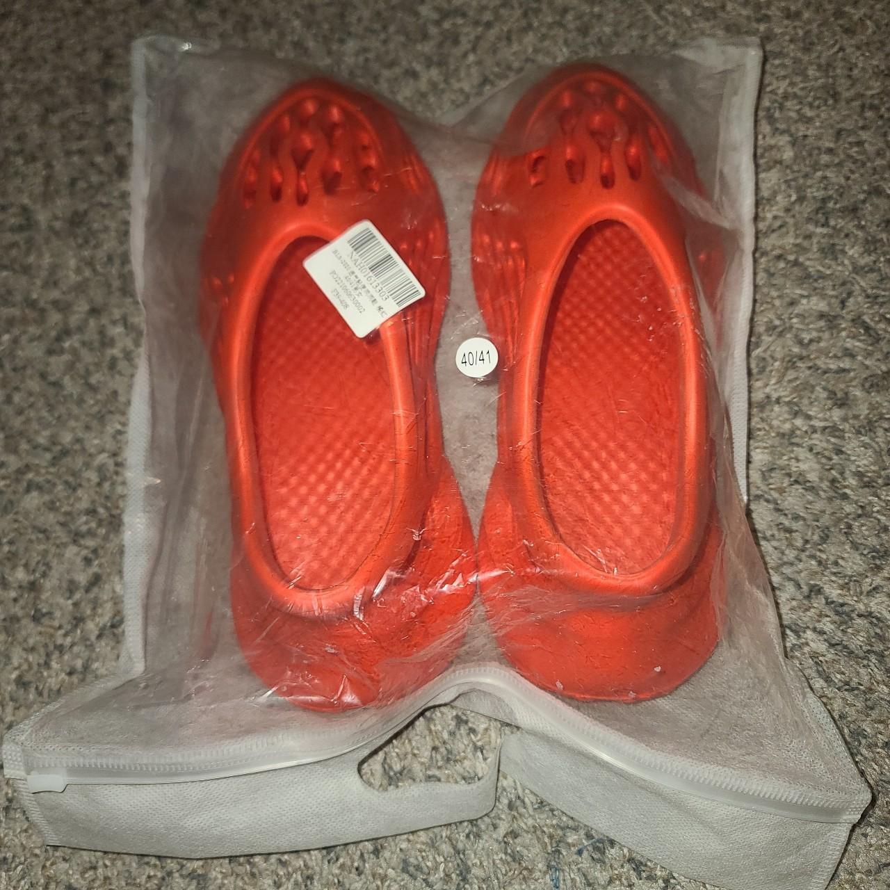 Yeezy Men's Red Trainers Depop
