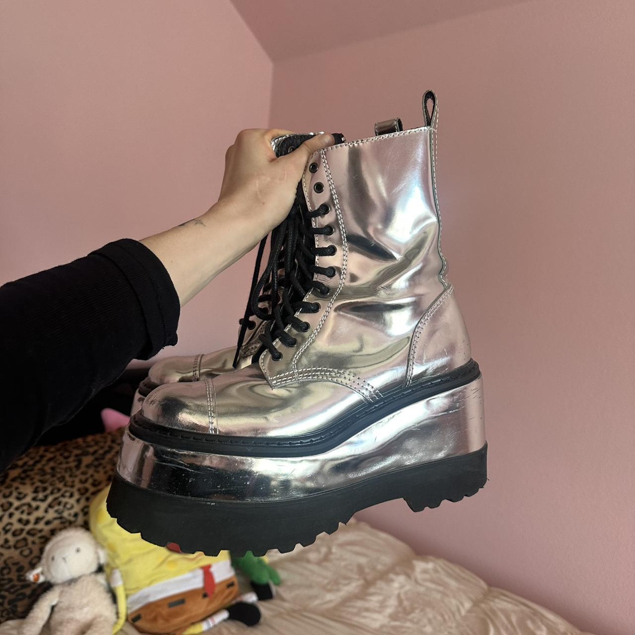 item listed by h0rsegirl4ever