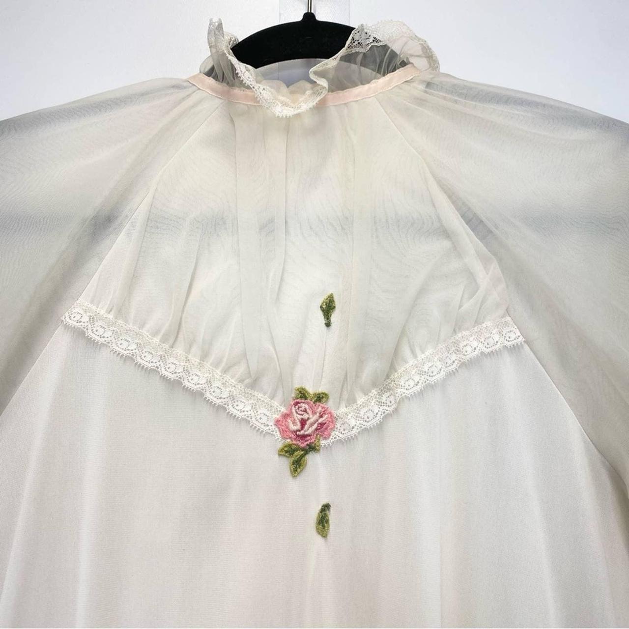 Vintage Laros Dressing Gown 1950s Lightweight... Depop