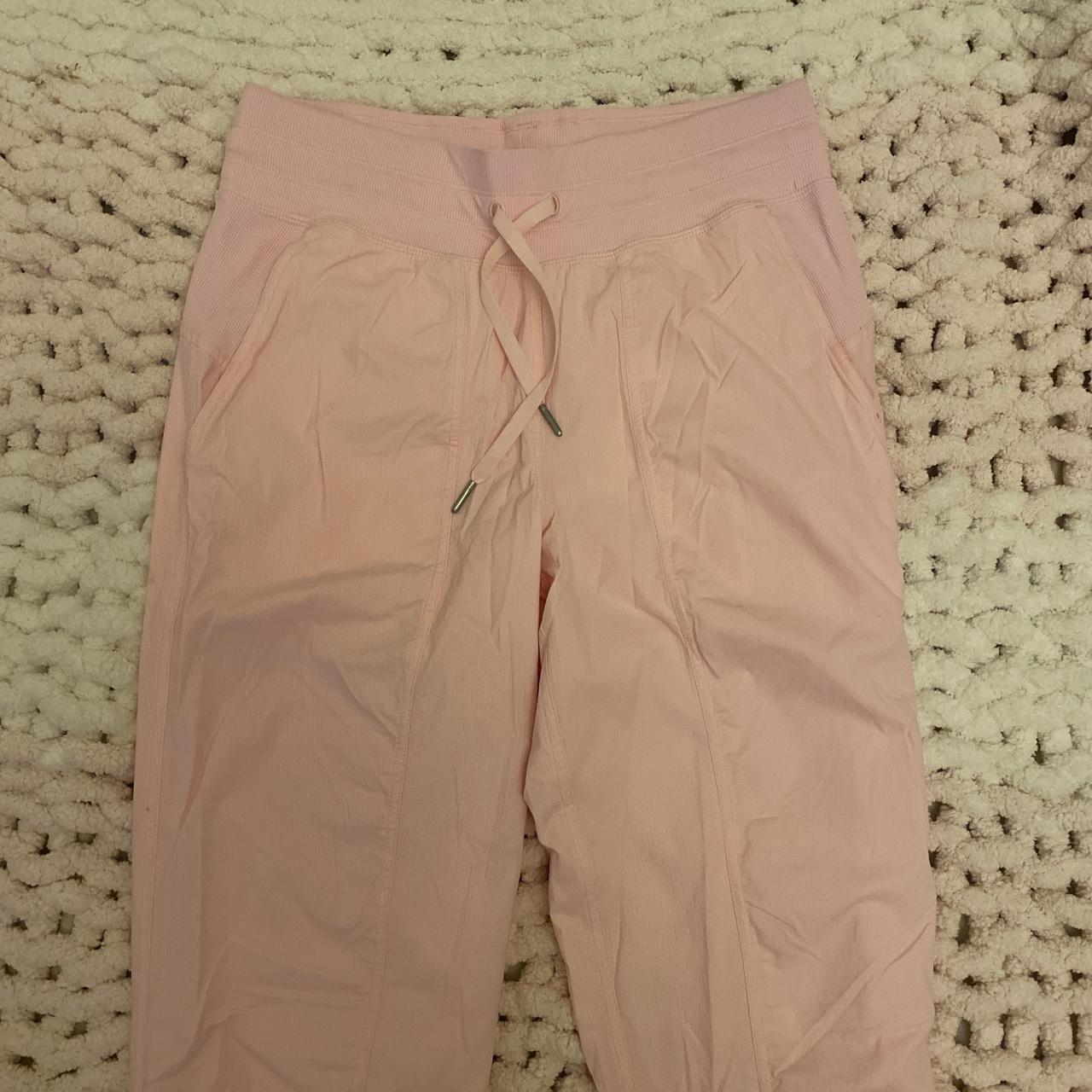 lululemon 💞💕STRAWBERRY MILKSHAKE 🍓🥛🩷 💕RARE💕DEADATOCK💕 - Depop