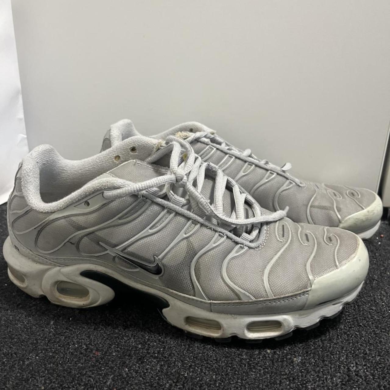 tns grey