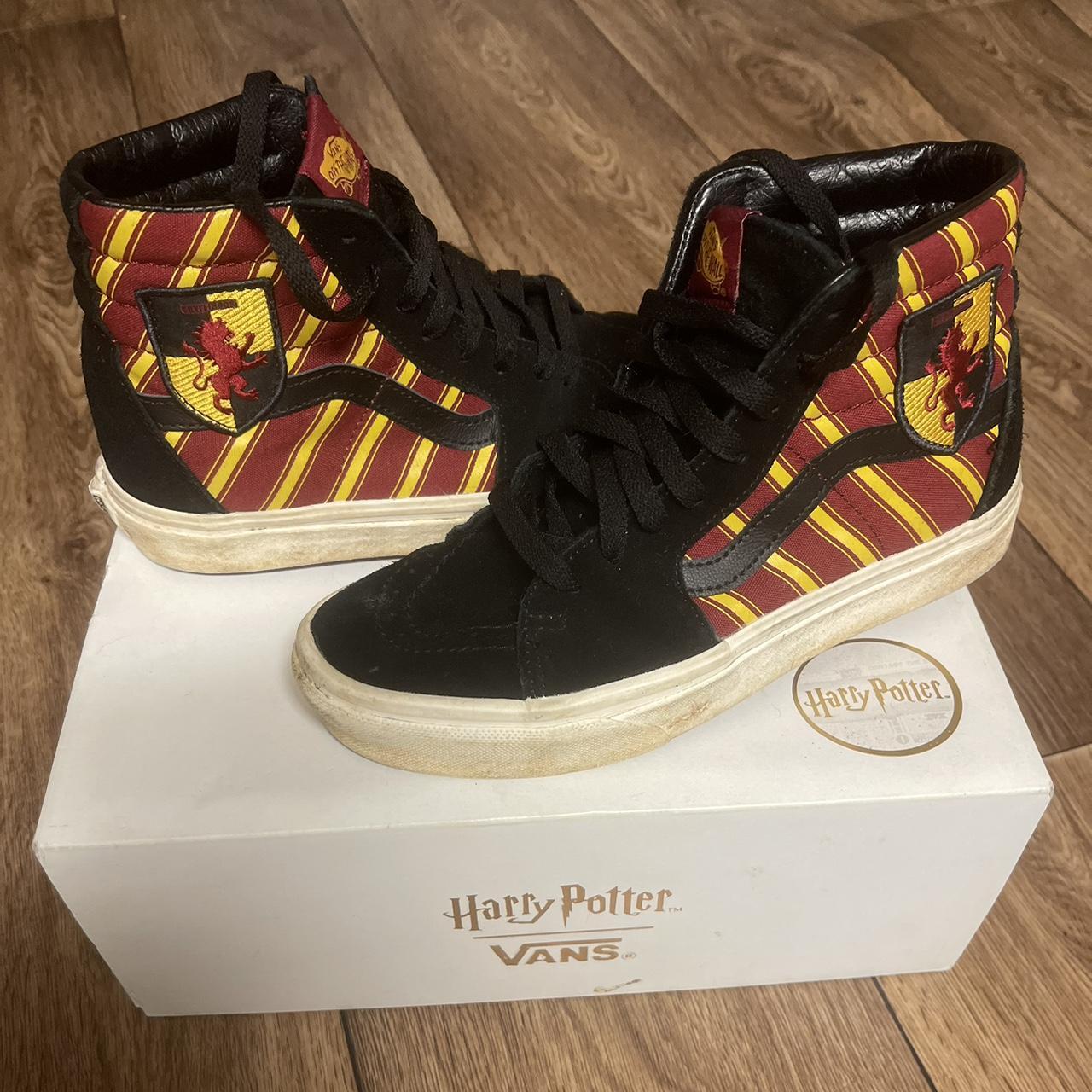 Red harry 2024 potter vans