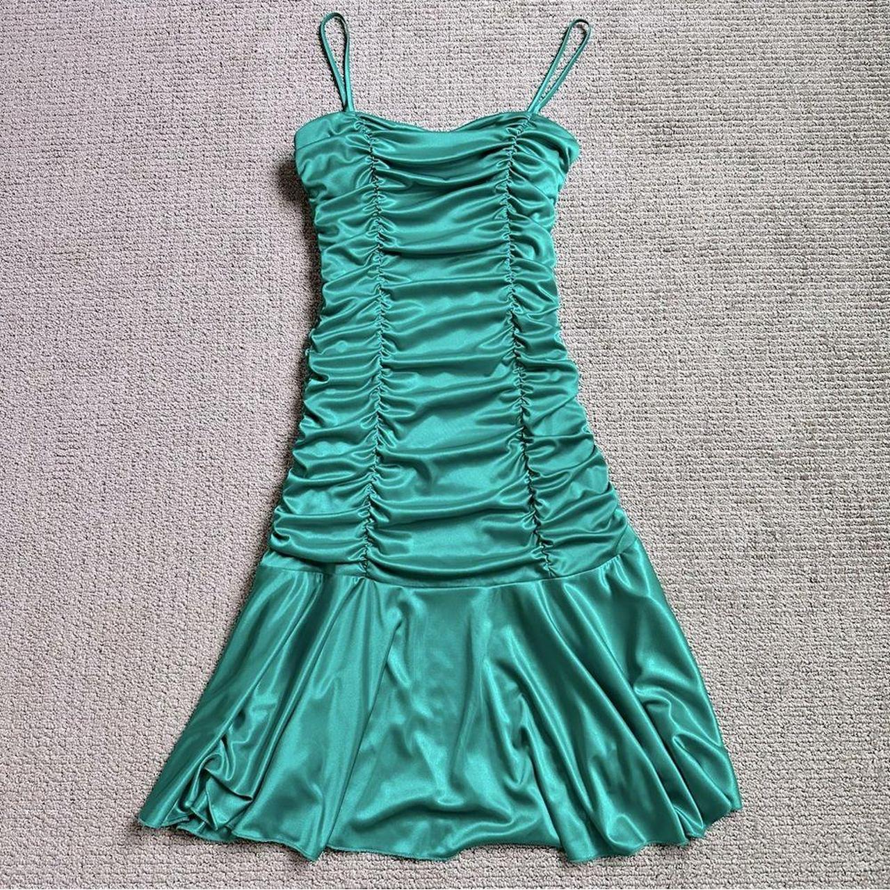 Le chateau semiformal green cocktail dress size. Depop