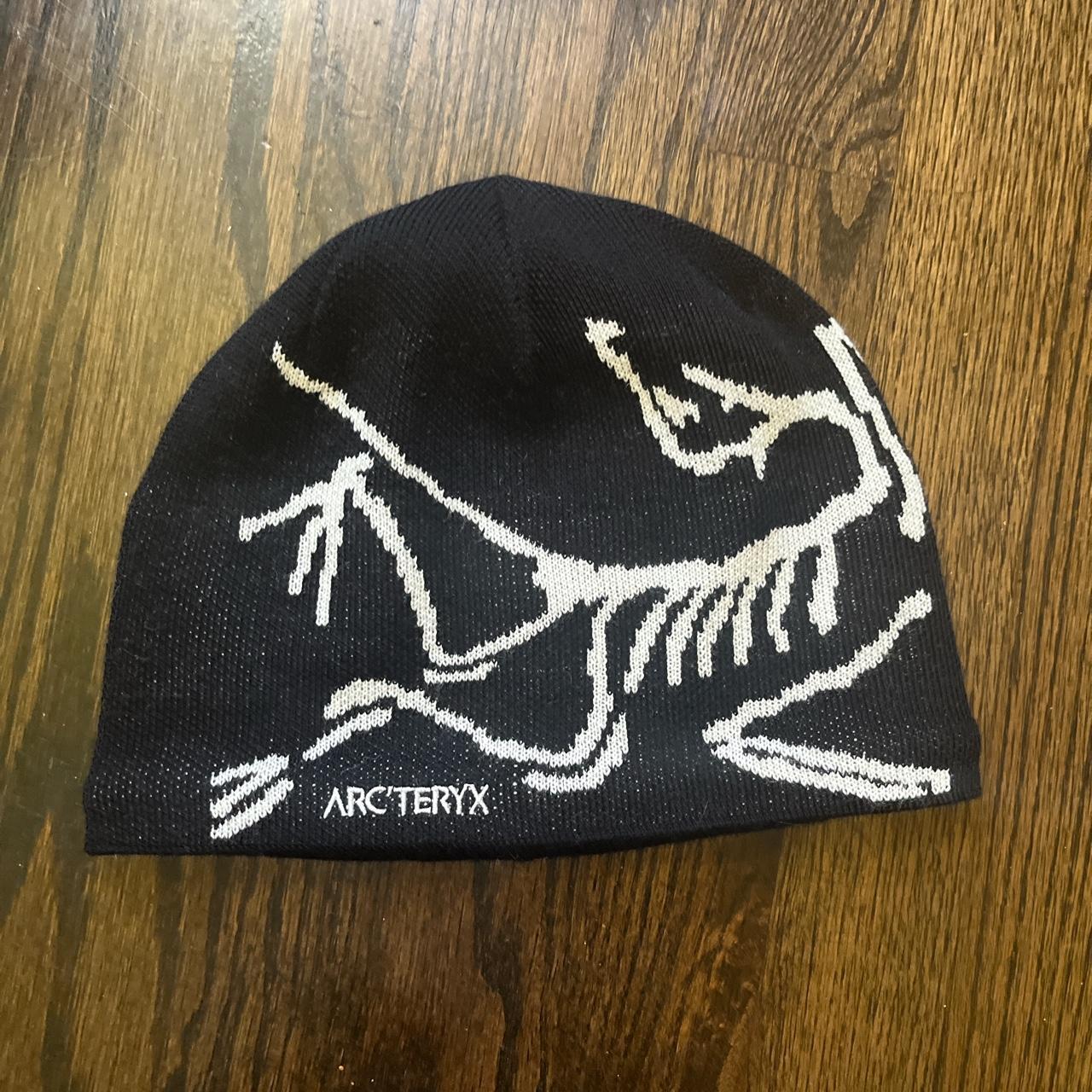 Arc'teryx Men's Black and White Hat | Depop