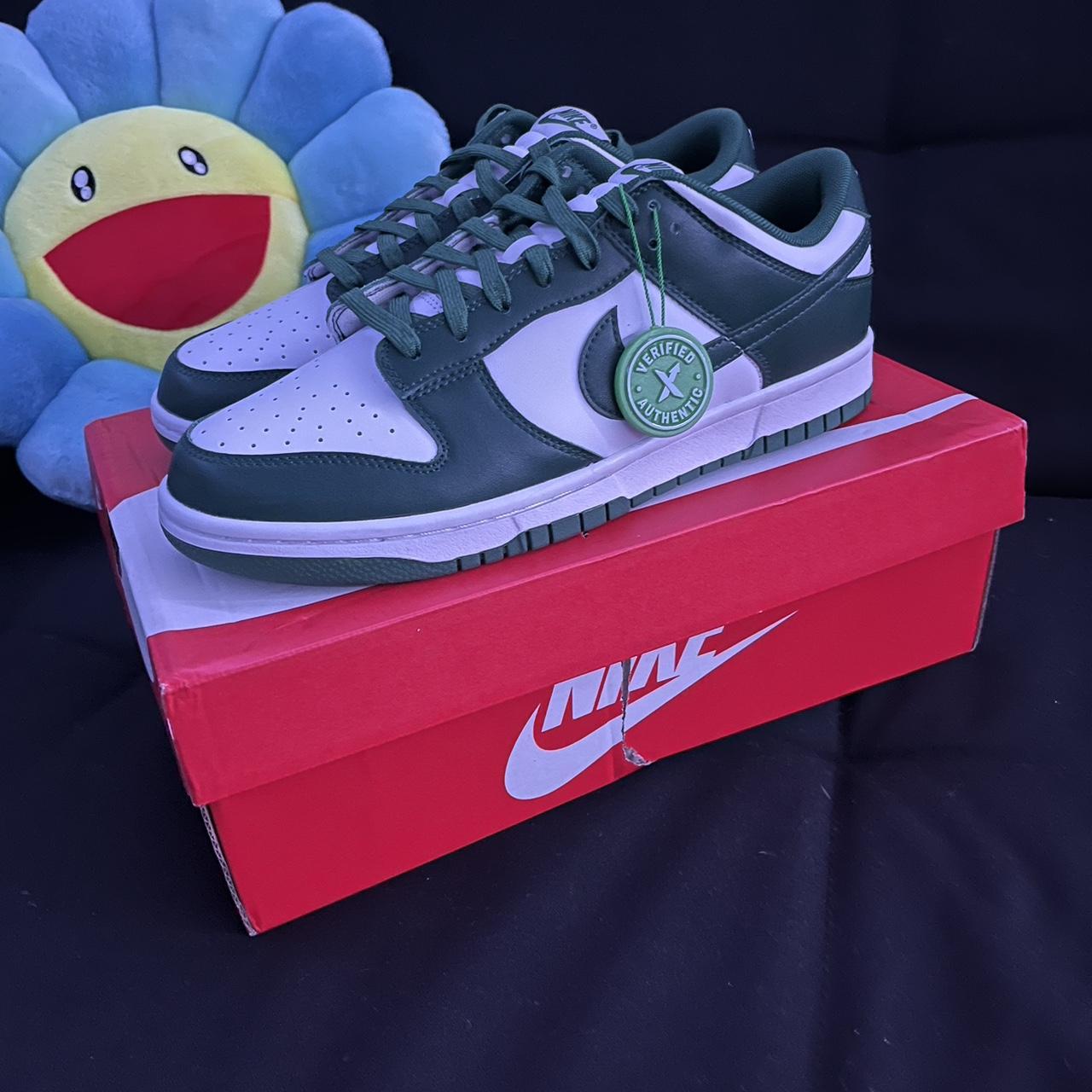 dunk low michigan state on feet