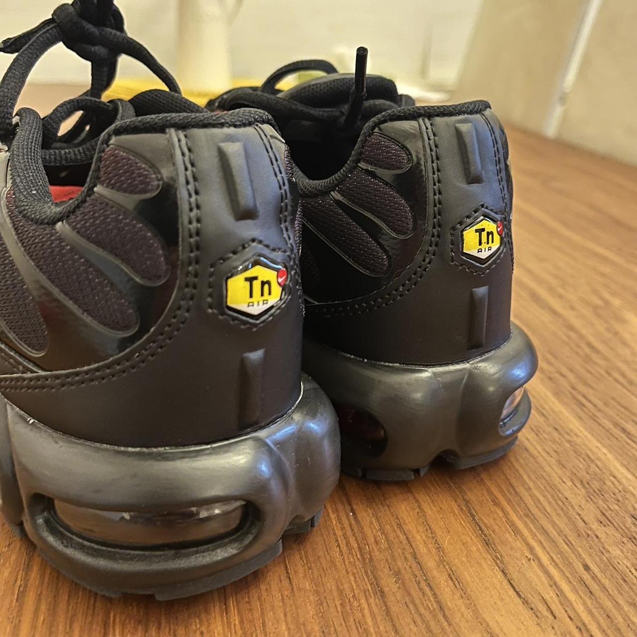 tns shoes black and red