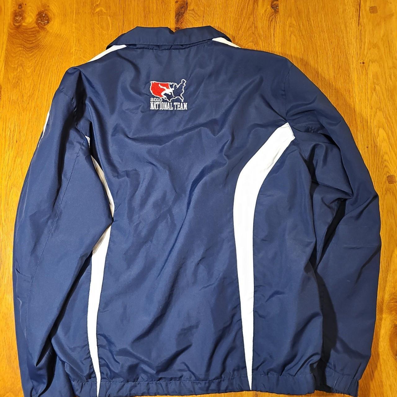 USA Wrestling 2010 Illinois National Team warm up... - Depop