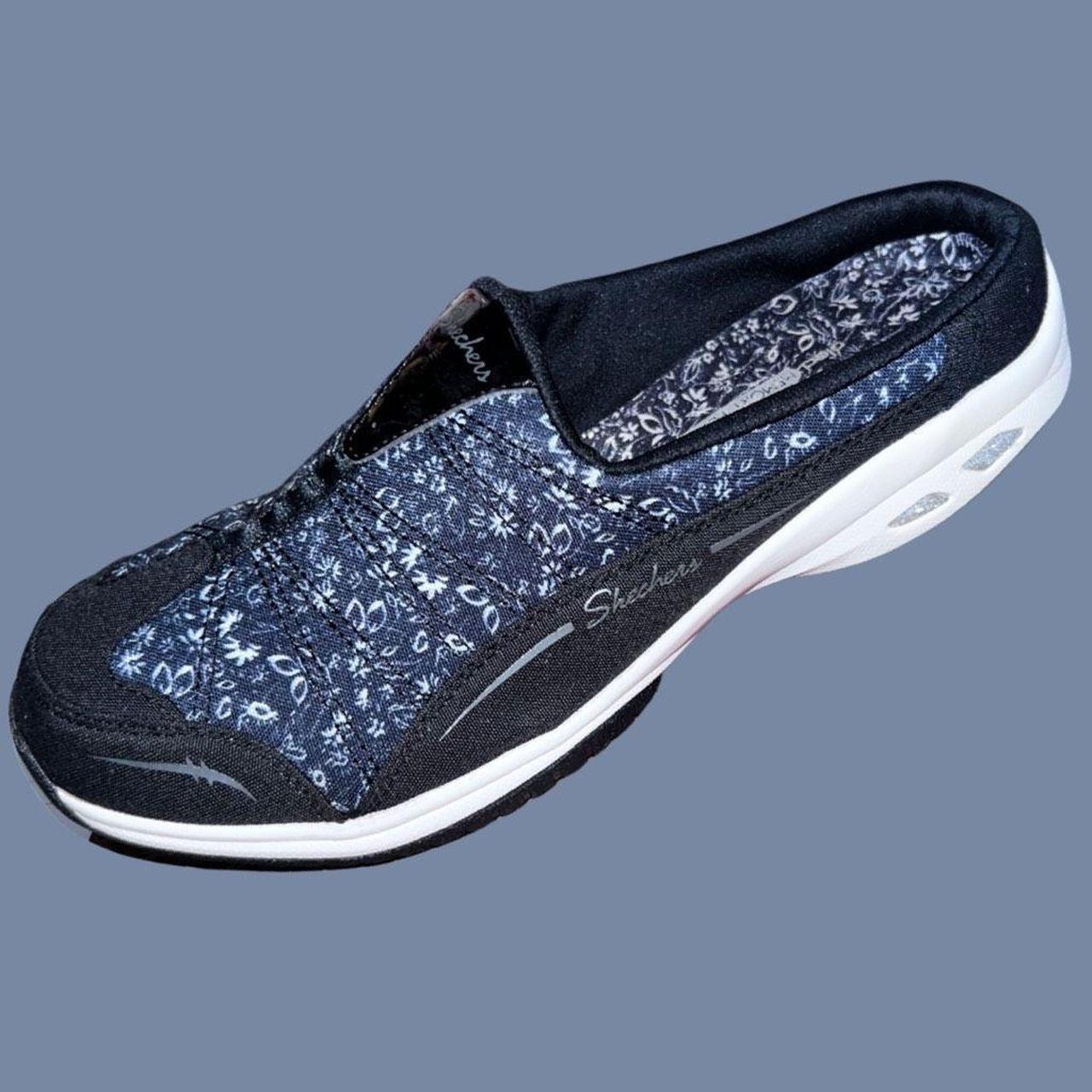 Skechers relaxed hotsell fit blue