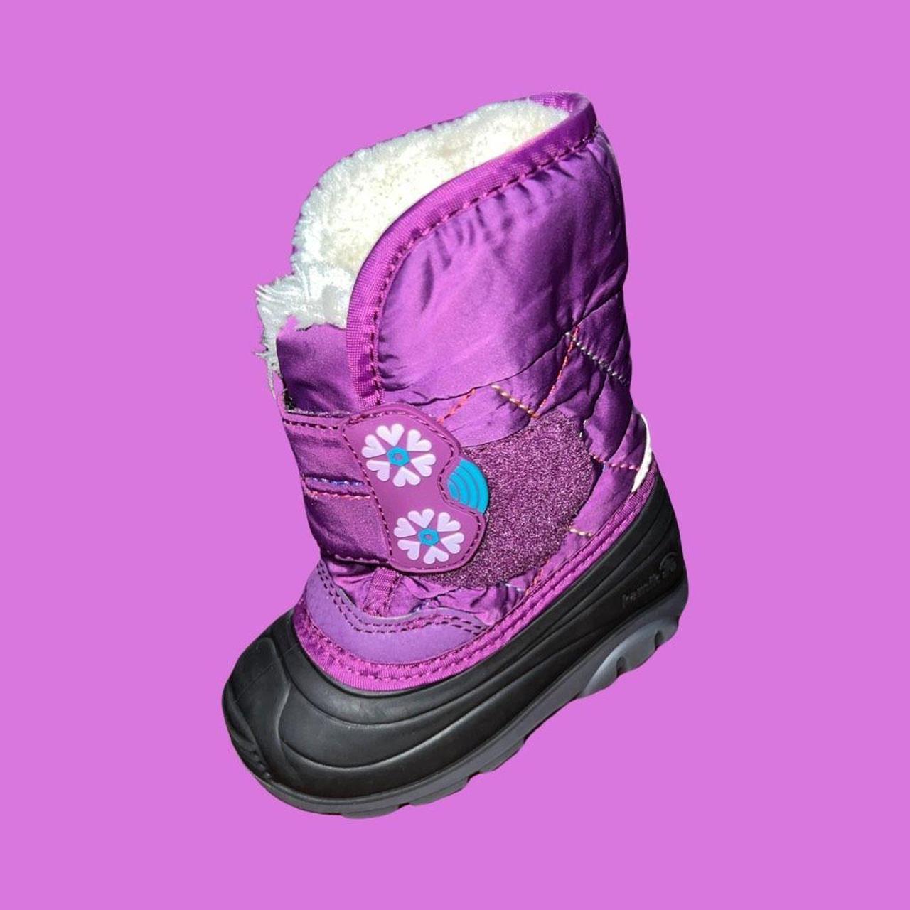 Snow boots store infant size 5