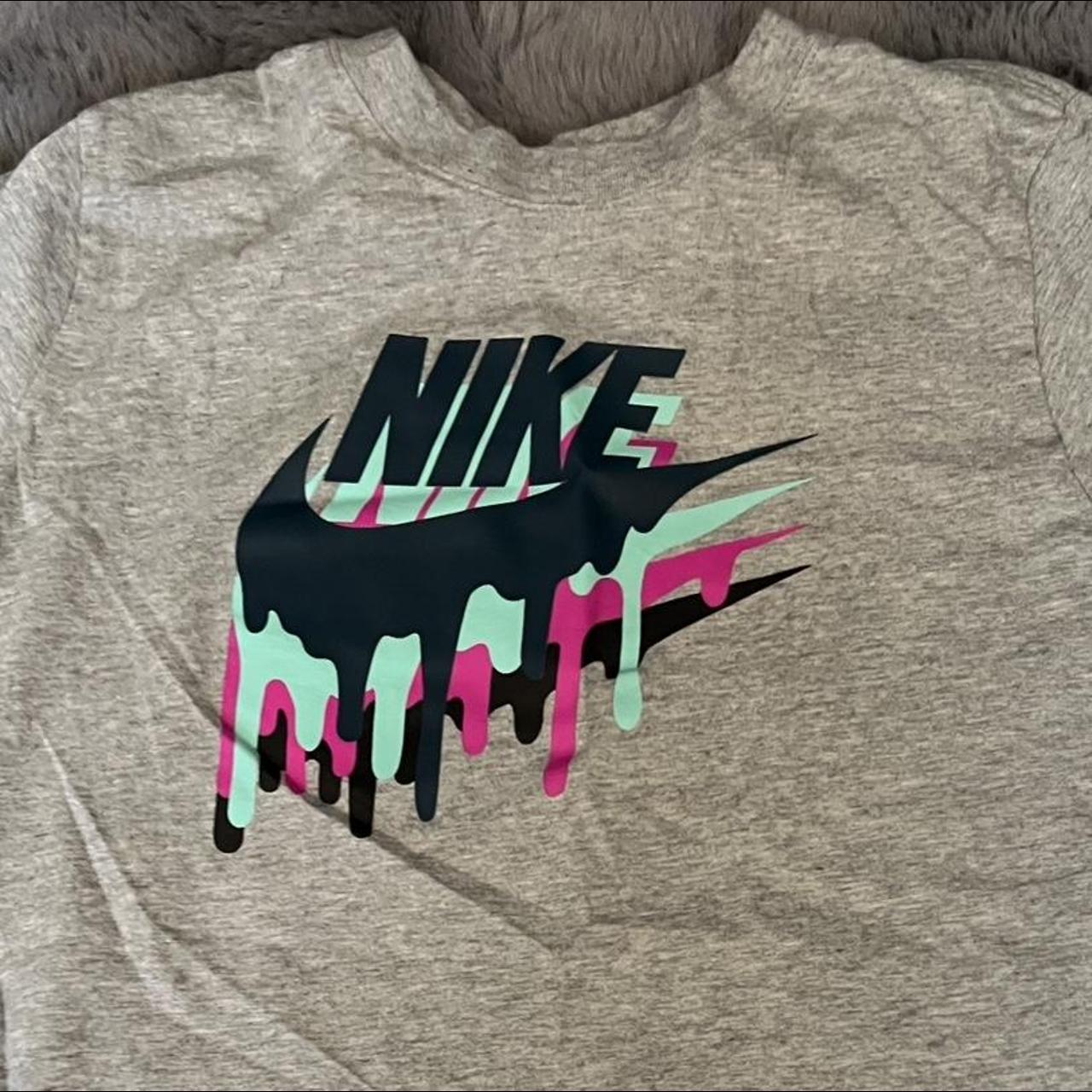 Nike sales crayon shirt