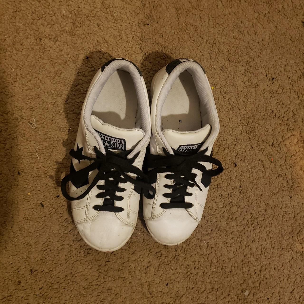 Converse Men's White and Black Trainers (3)