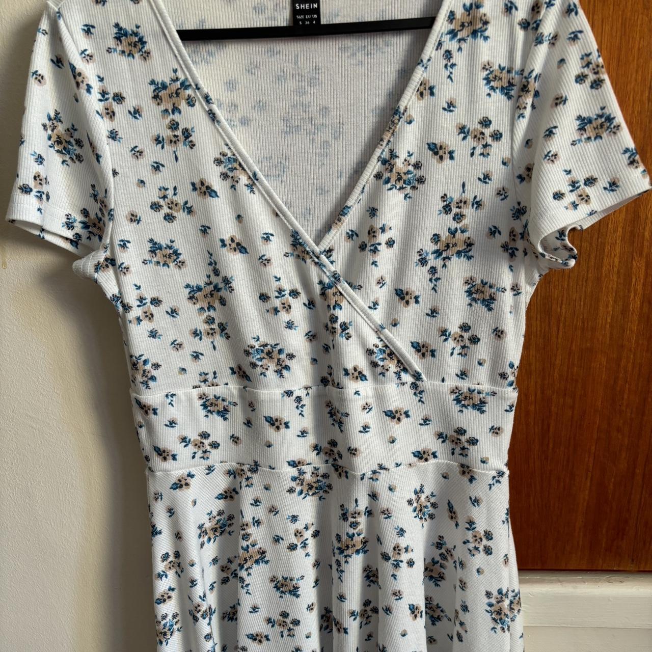 item listed by chloelouise23_