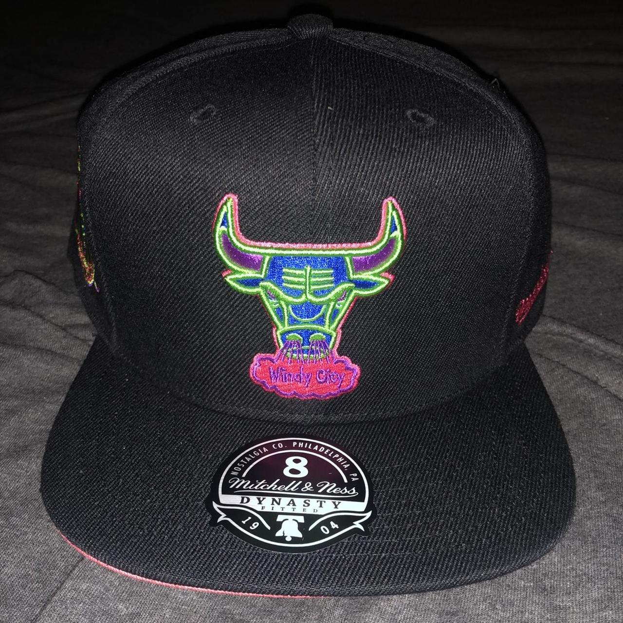 Mitchell & Ness Chicago Bulls Color Bomb Fitted Hat Black