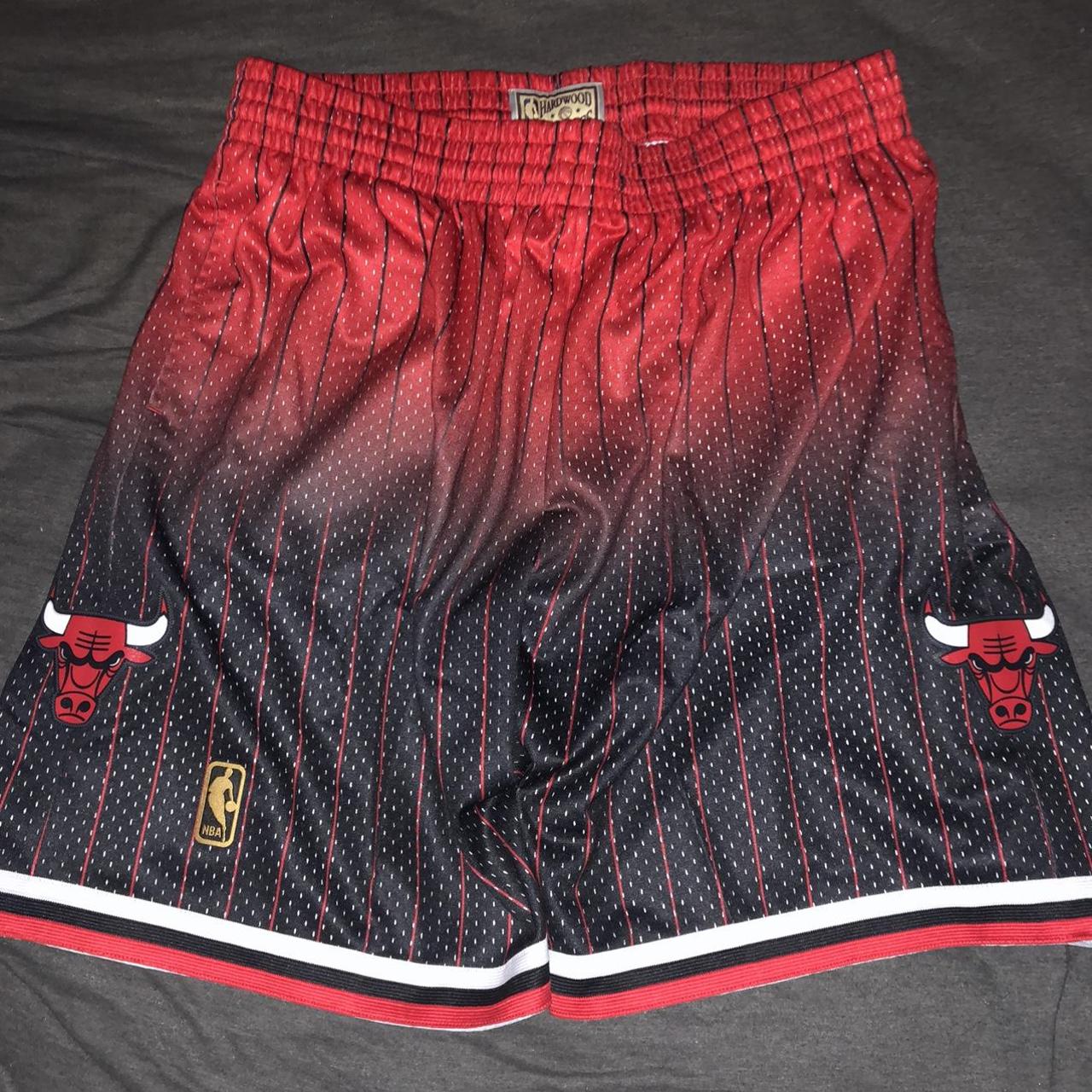 Mitchell & Ness Men's Shorts - Red - XL