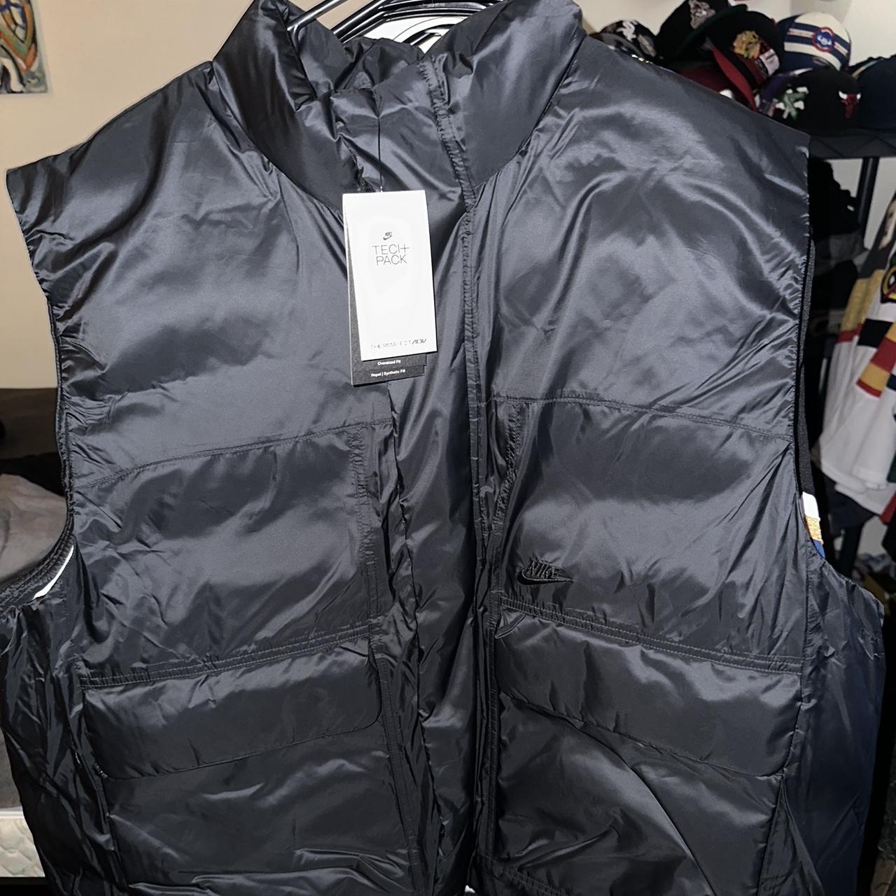 Nike tech pack down vest outlet black