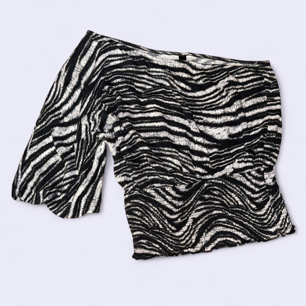 item listed by thestylesourceclothing
