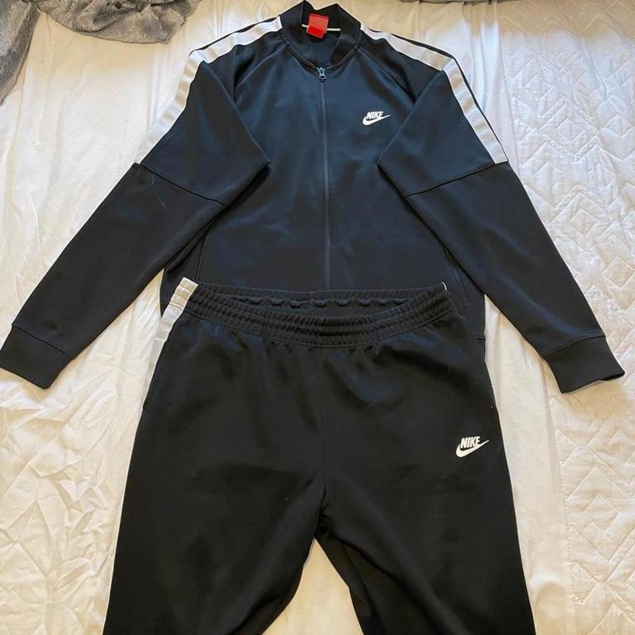 mens black nike tracksuit