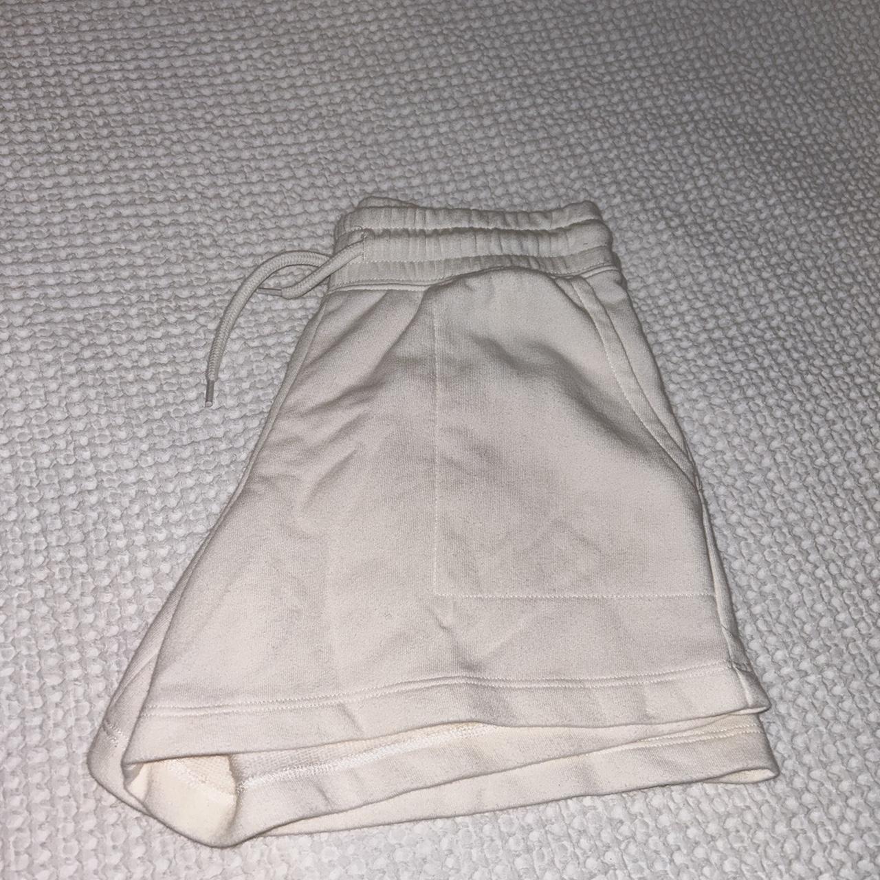 old navy kids 8 shorts Depop