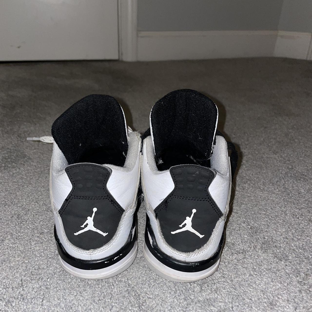 jd black and white trainers