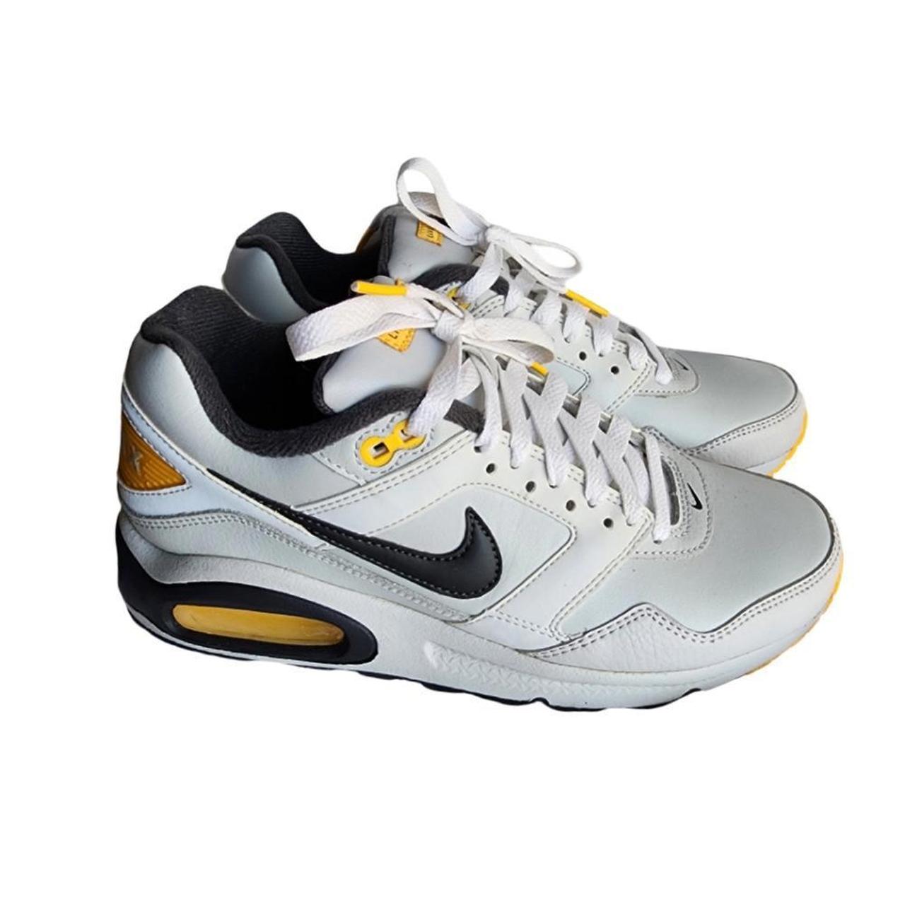 nike livestrong tennis shoes