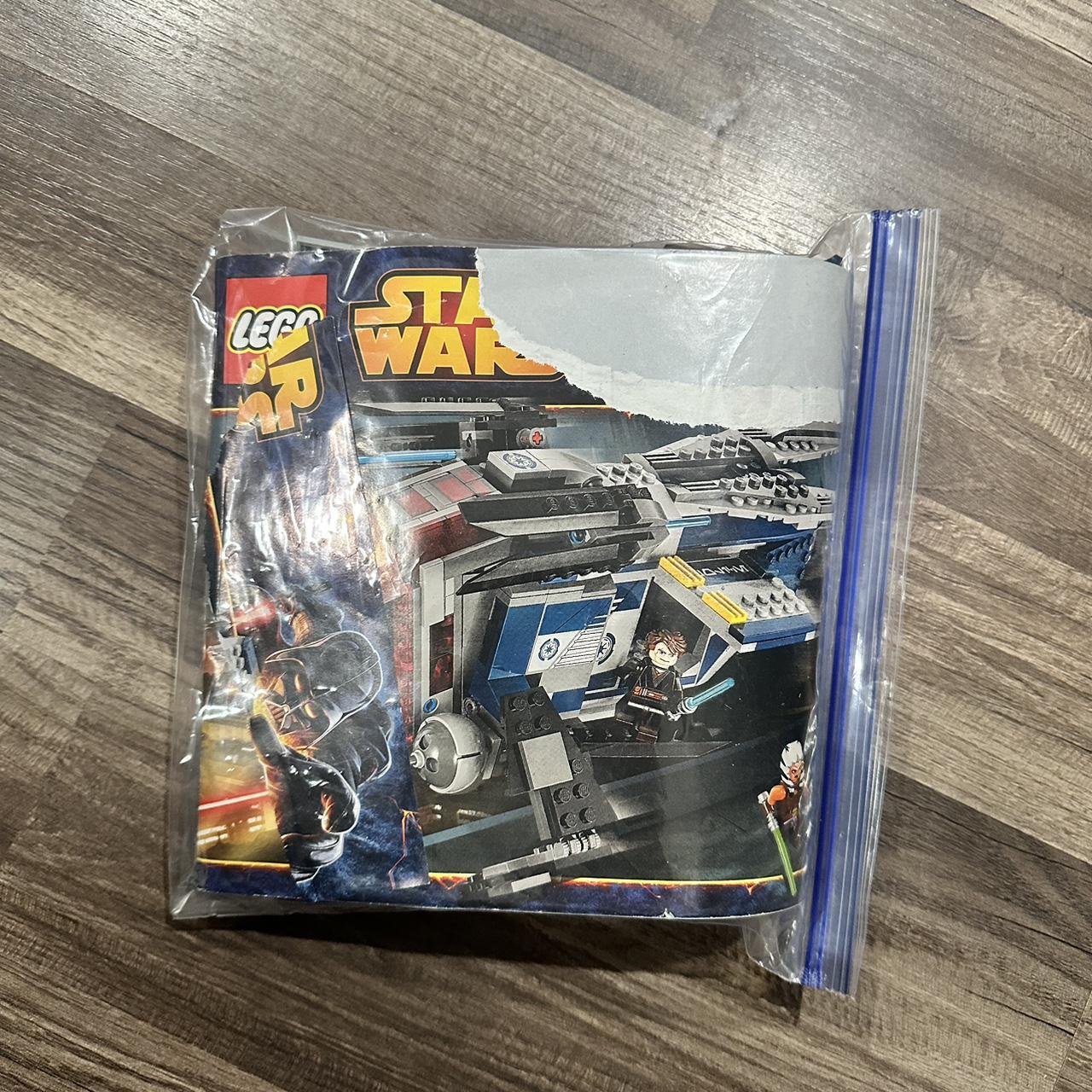 Lego Star Wars Police Gunship Comes with Depop