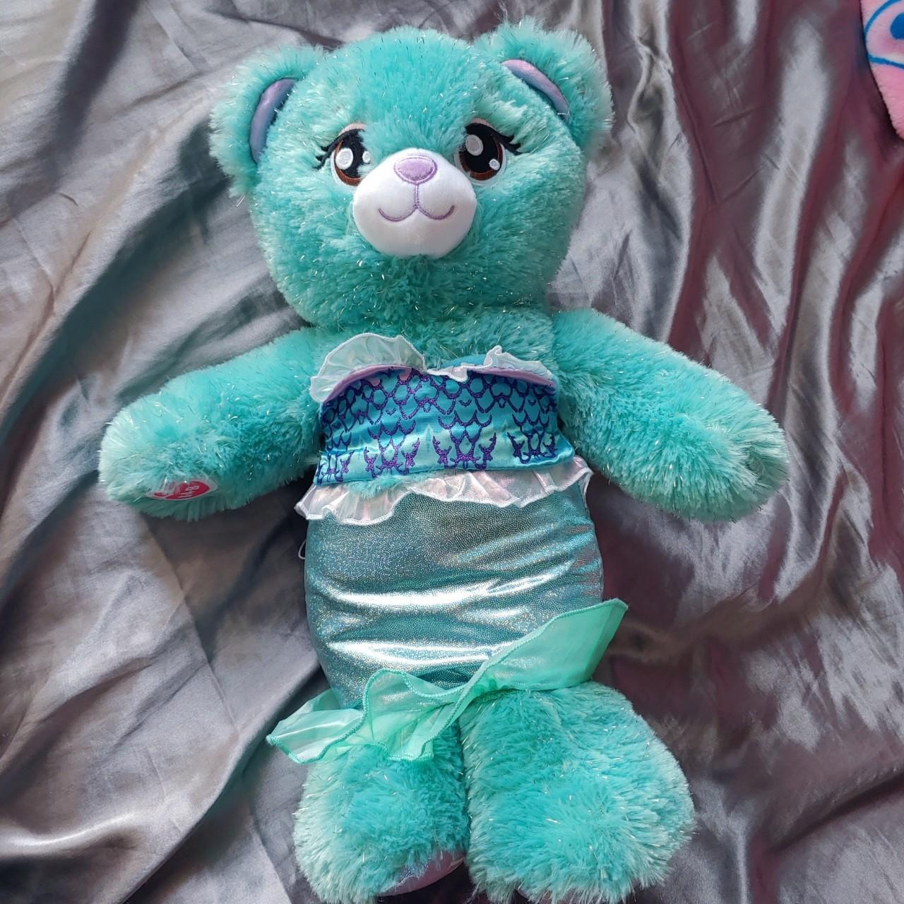 item listed by glitteryi