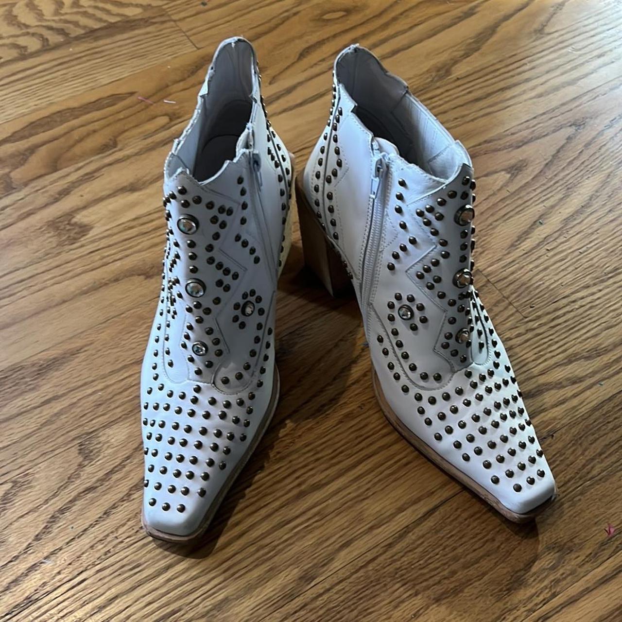item listed by palithrifts
