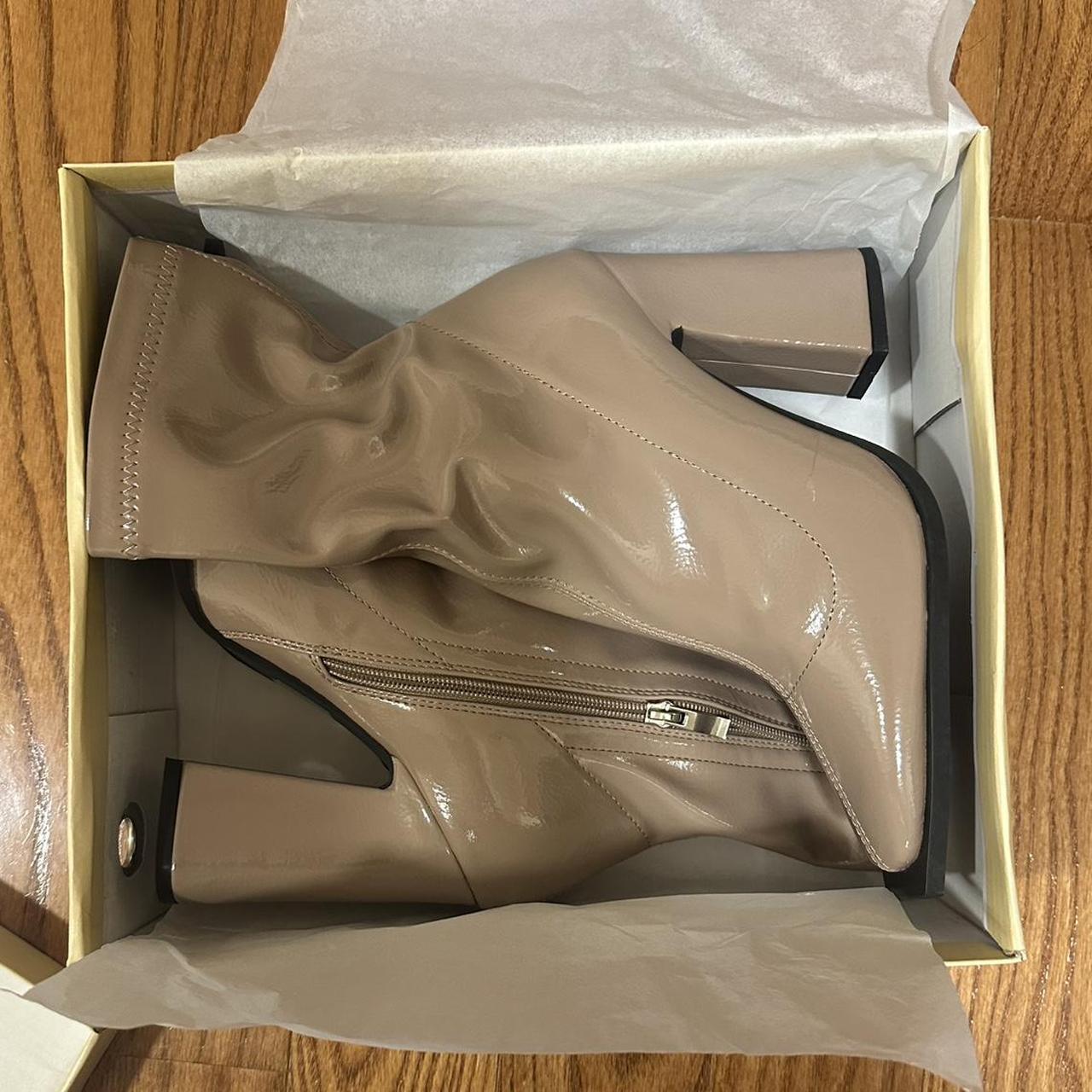 item listed by kayteacloset