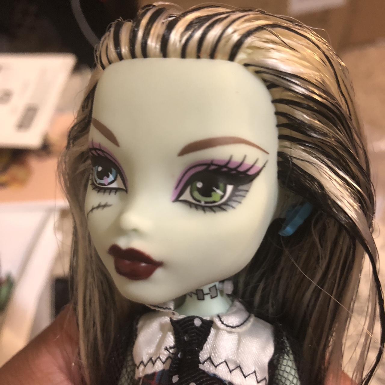 GEN 1 Frankie, LOOSE LEG ELASTIC #monsterhigh... - Depop