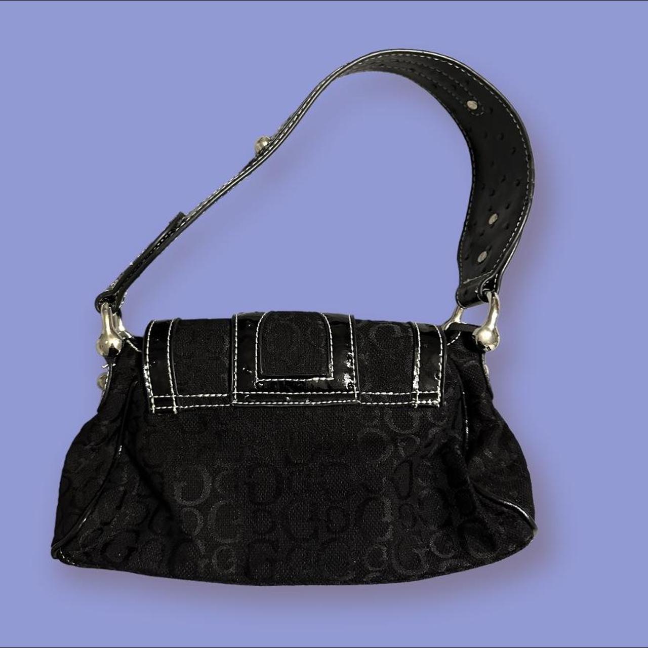 y2k authentic Guess shoulder bag amazing condition... Depop