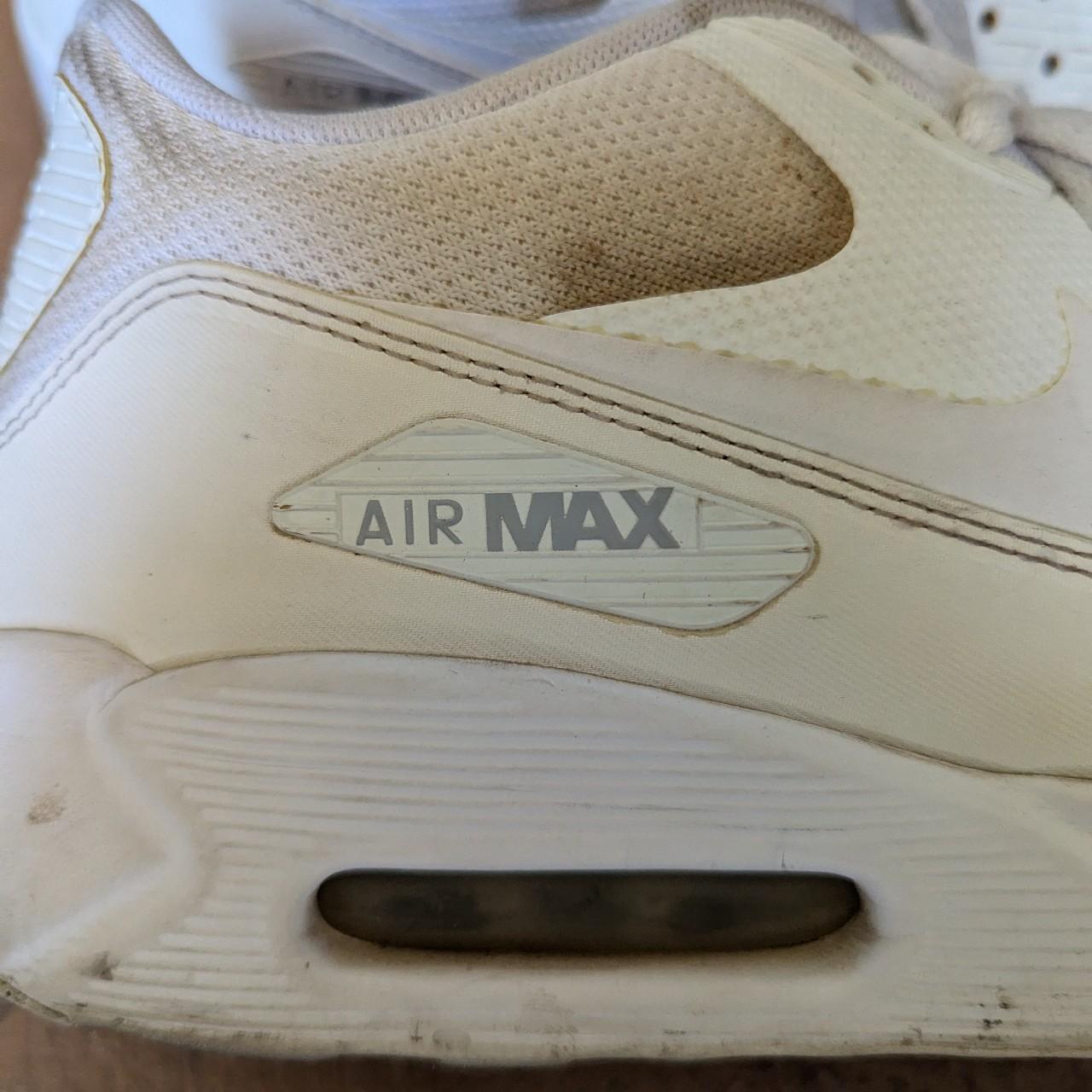90s white nike shoes