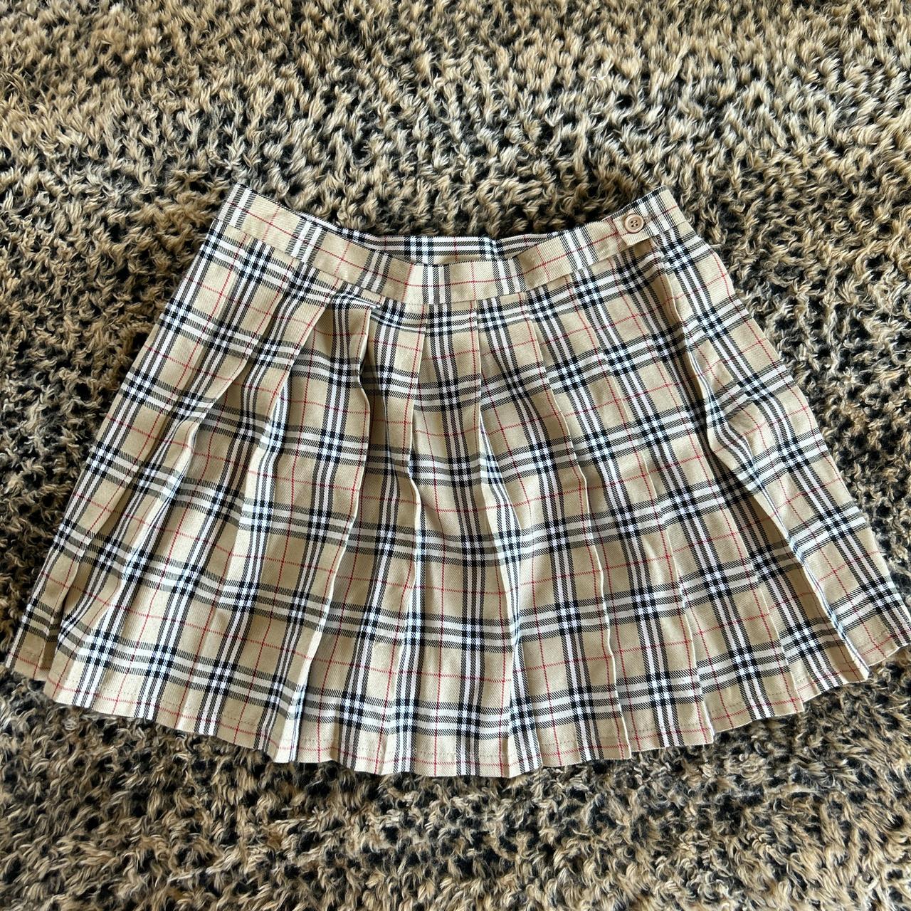 Burberry skirt-vintage - Depop