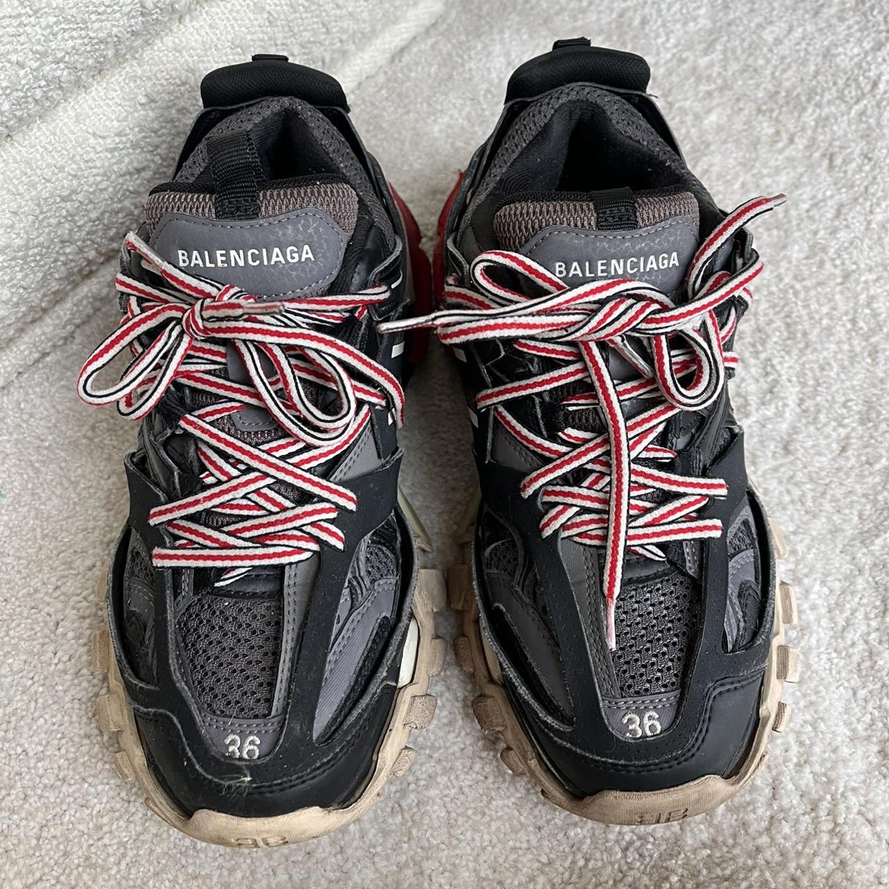 womans balenciaga trainers