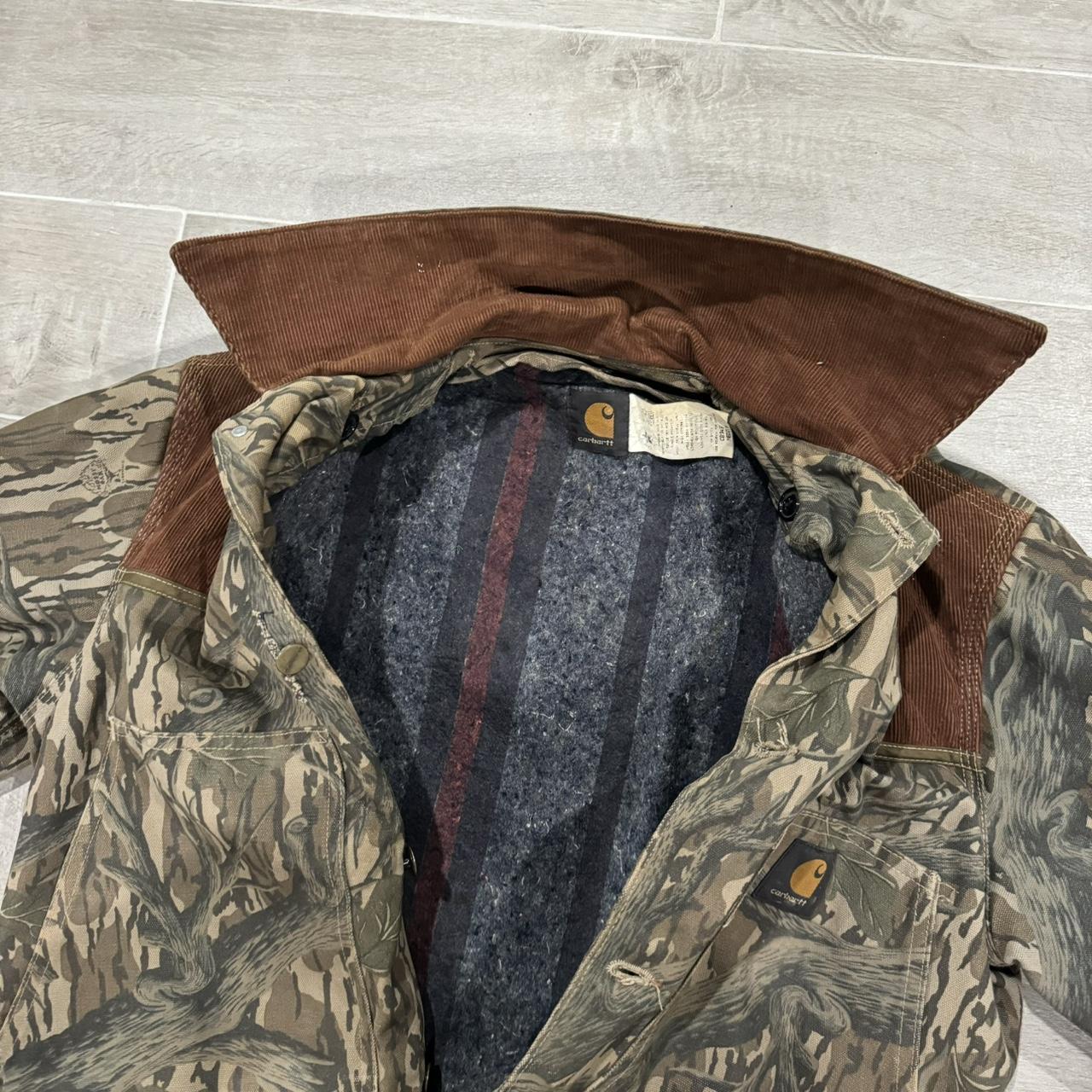 Vintage carhartt hot sale camo jacket