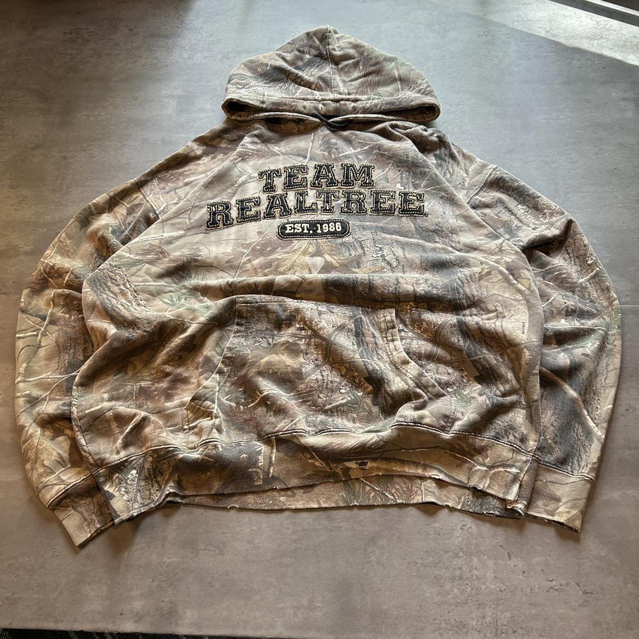 AKIMBO x REALTREE ZIP-UP HOODIE (CAMO) XL. NEVER | Depop