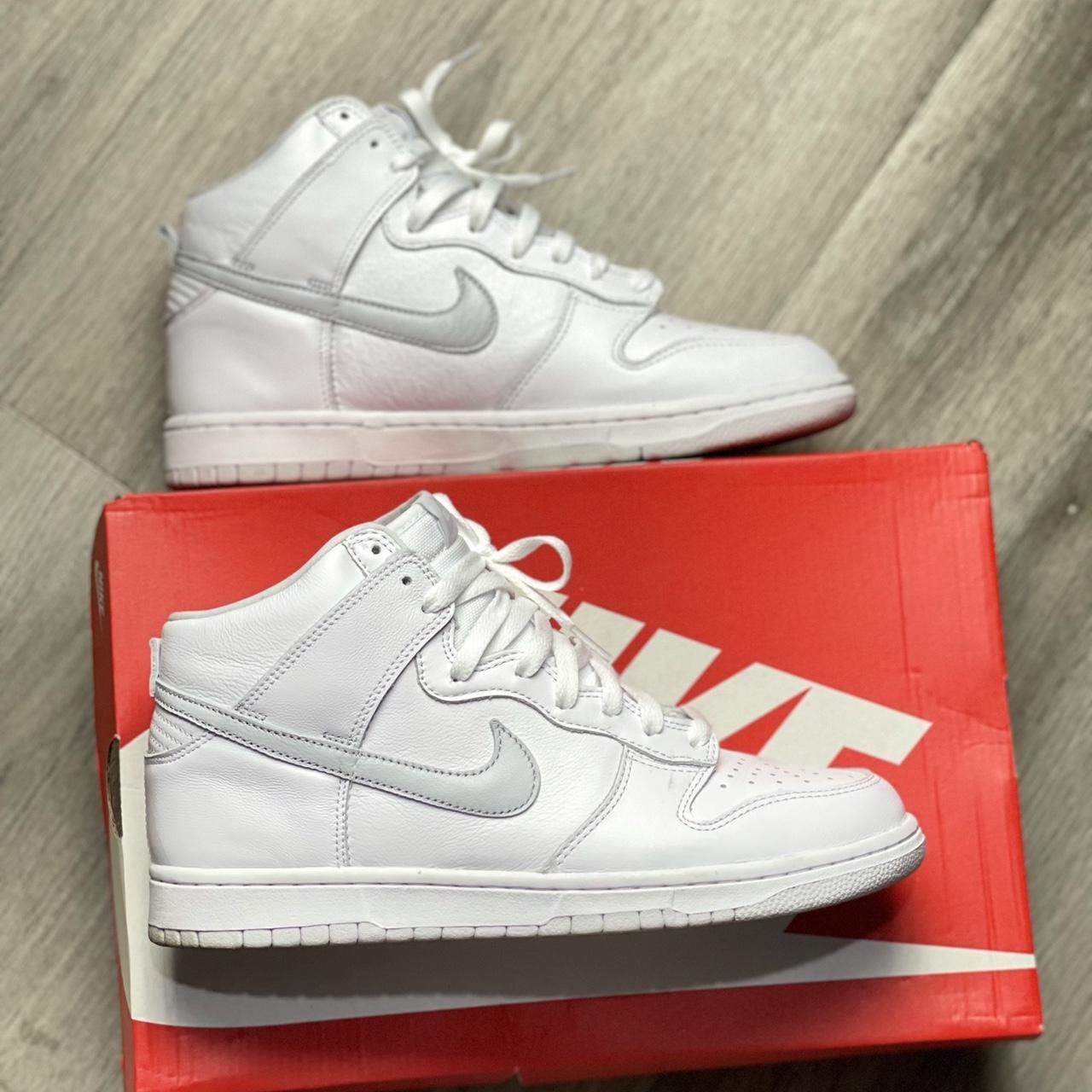 Nike dunk high pure platinum size 9.5. Worn once,...