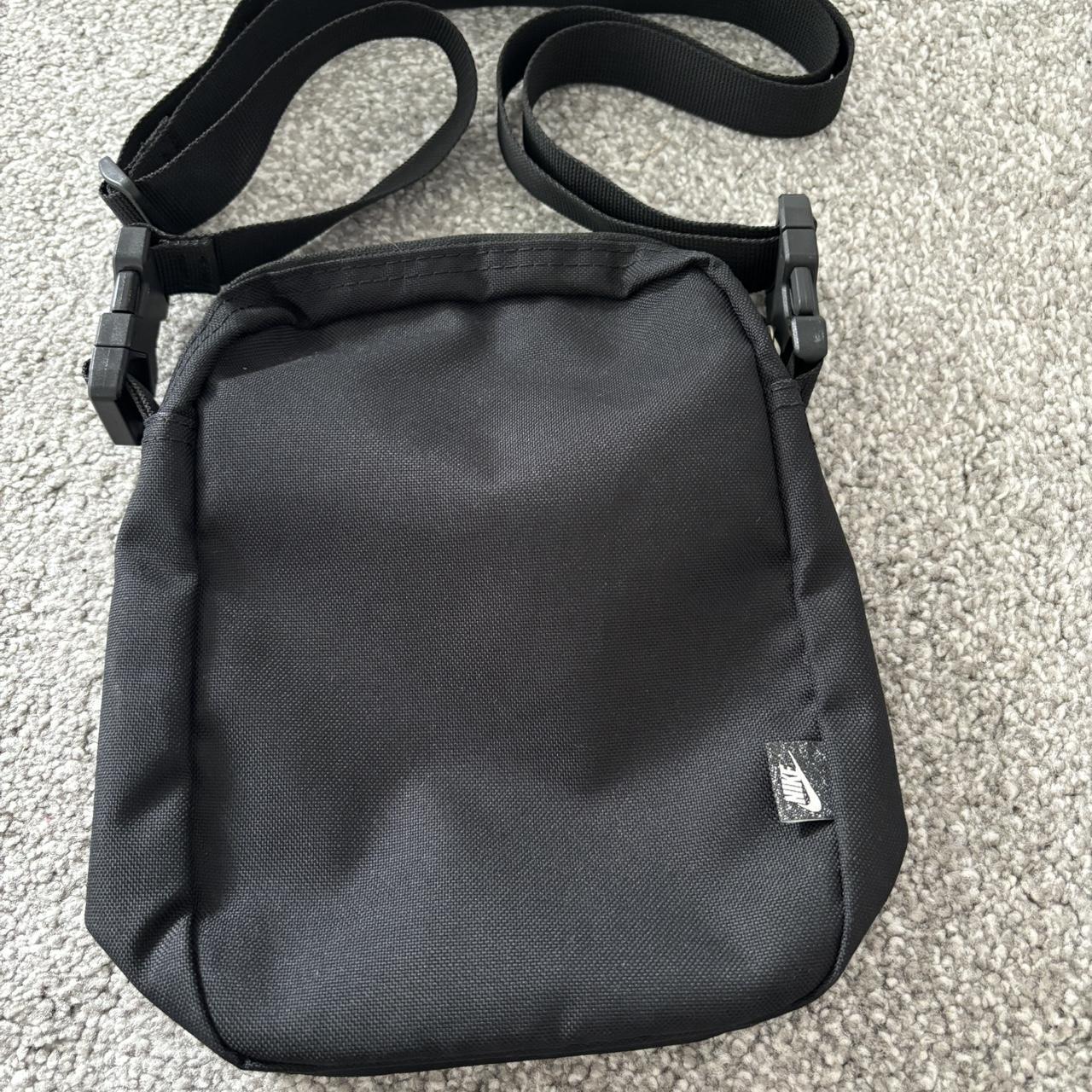 manbag nike