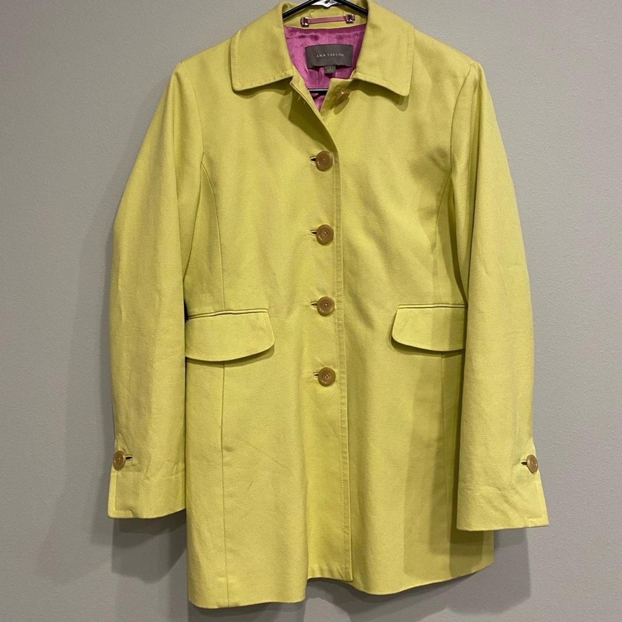 Ann Taylor Trenchcoat Lime green with Depop