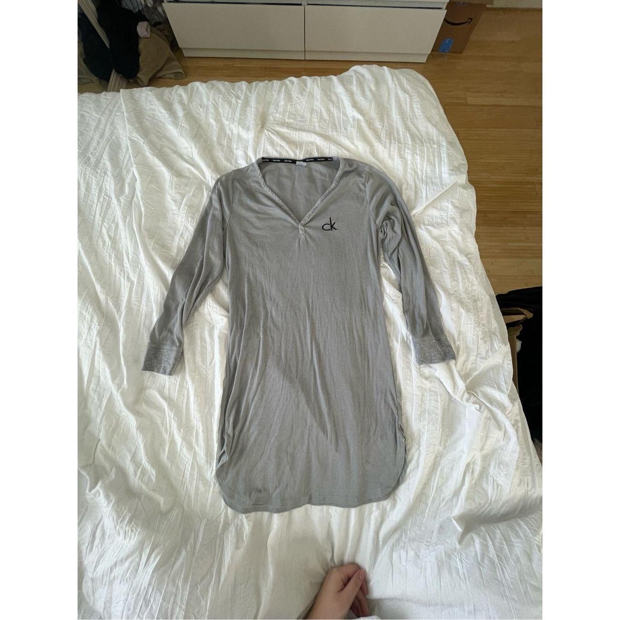 Calvin Klein Nightgown Long Sleeve Size Small Depop 6903