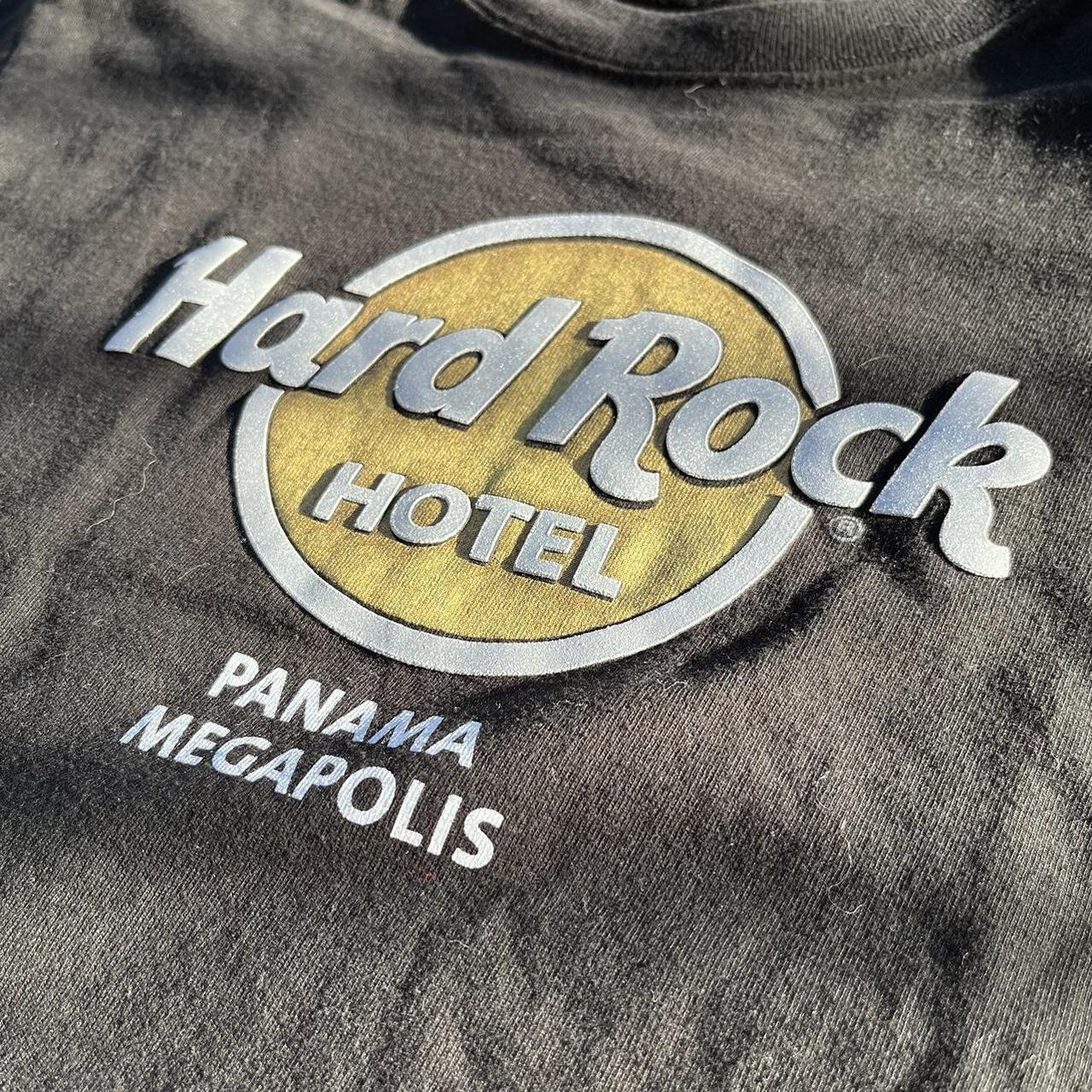 Hard Rock Cafe Women's Black T-shirt (3)