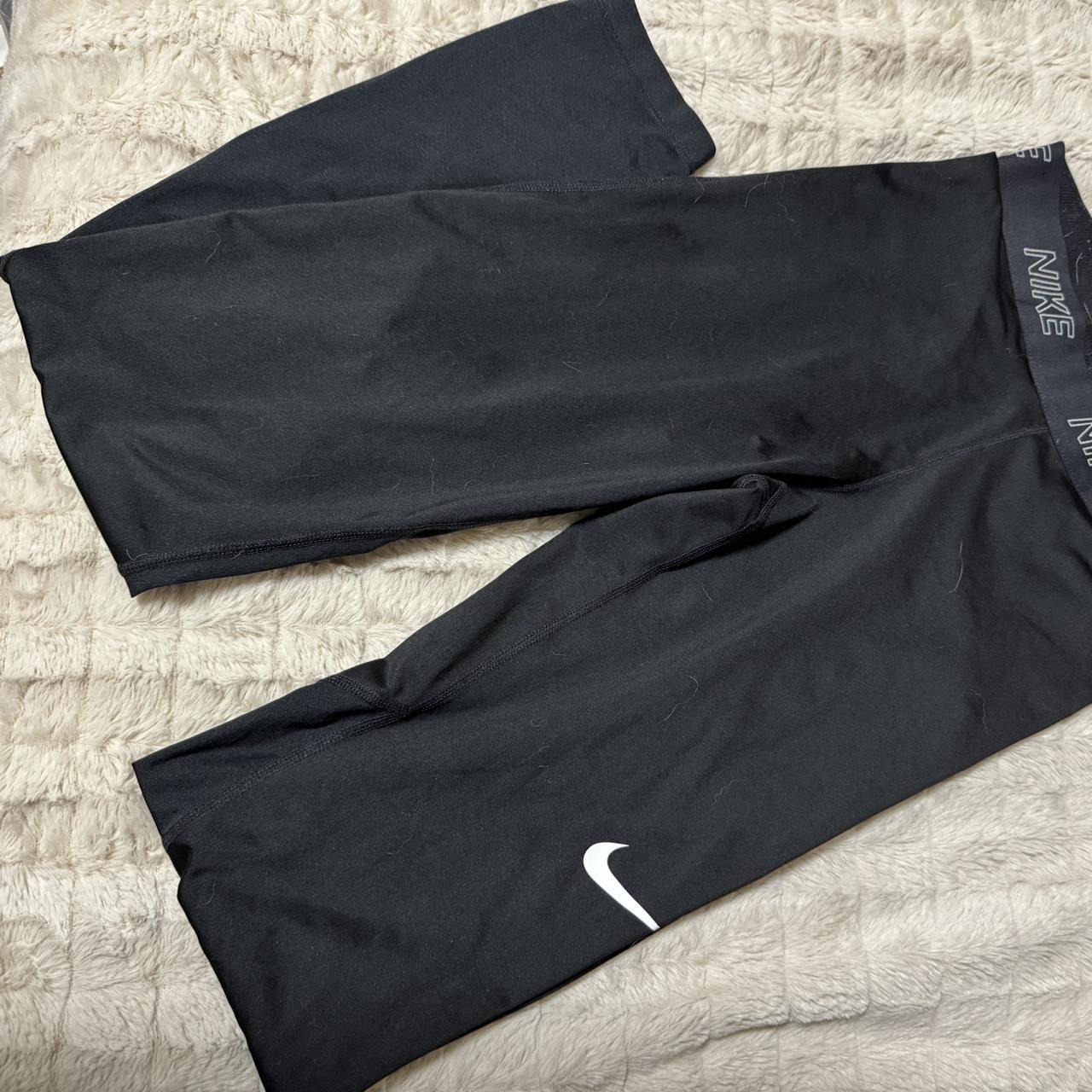 Nike sports-leggings - Depop
