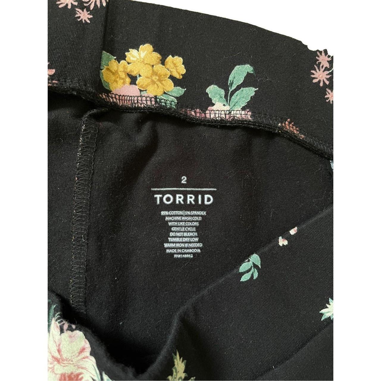 💐 Torrid Black Shorts