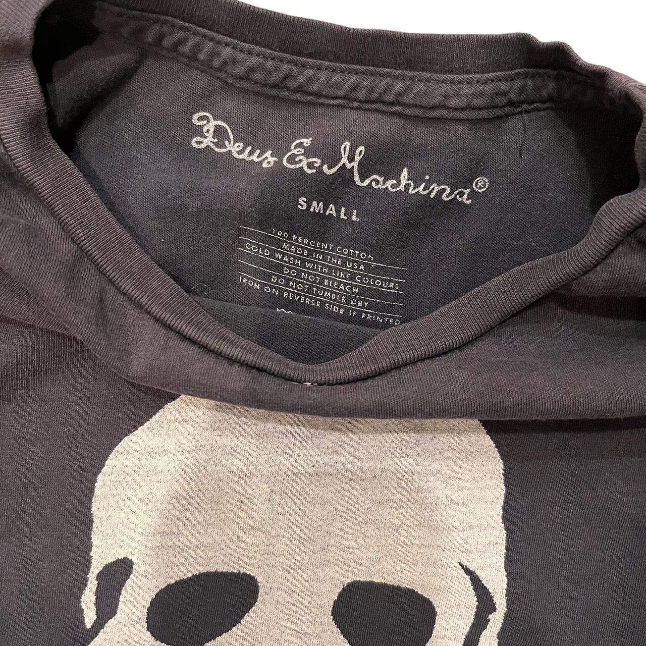 Deus ex machina tee