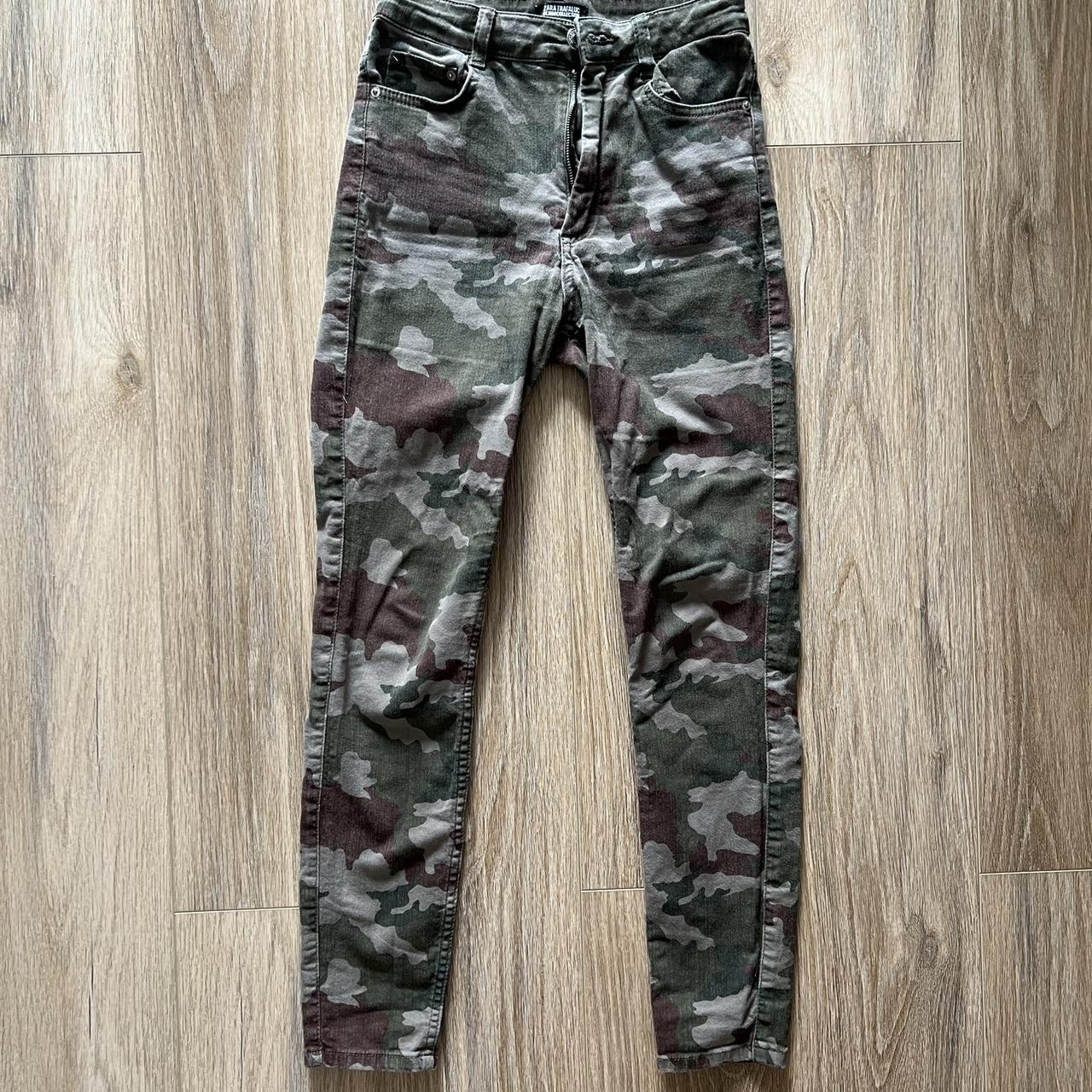 Camouflage jeans zara best sale