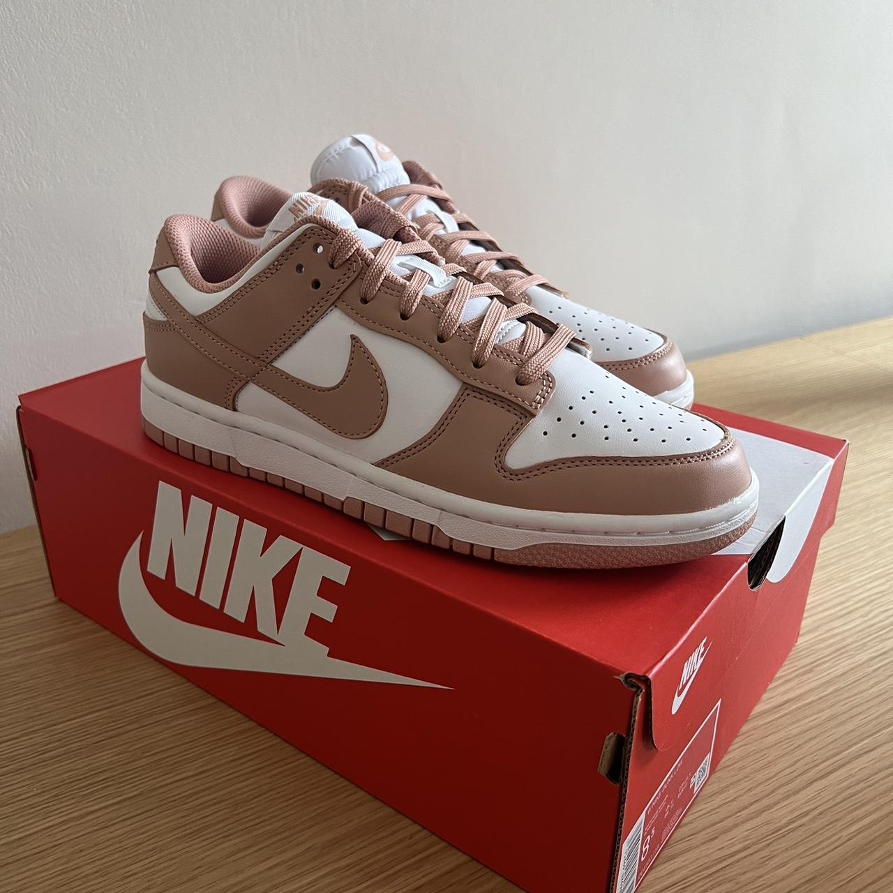 blackpink rose nike